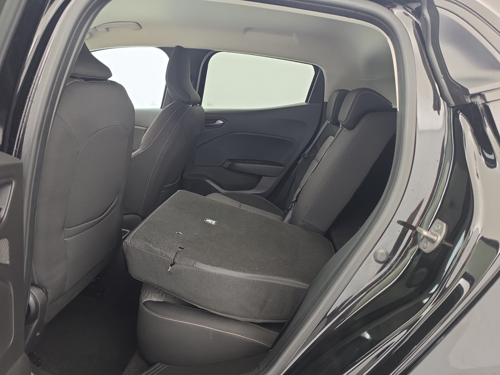 Vente en ligne Renault Clio 5 Clio Blue dCi 100 au prix de 14 990 €