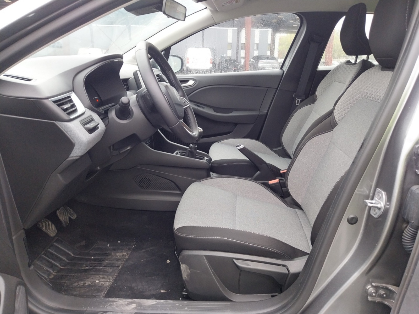 Vente en ligne Renault Clio 5 Clio Blue dCi 100 ch GSR2 au prix de 17 490 €