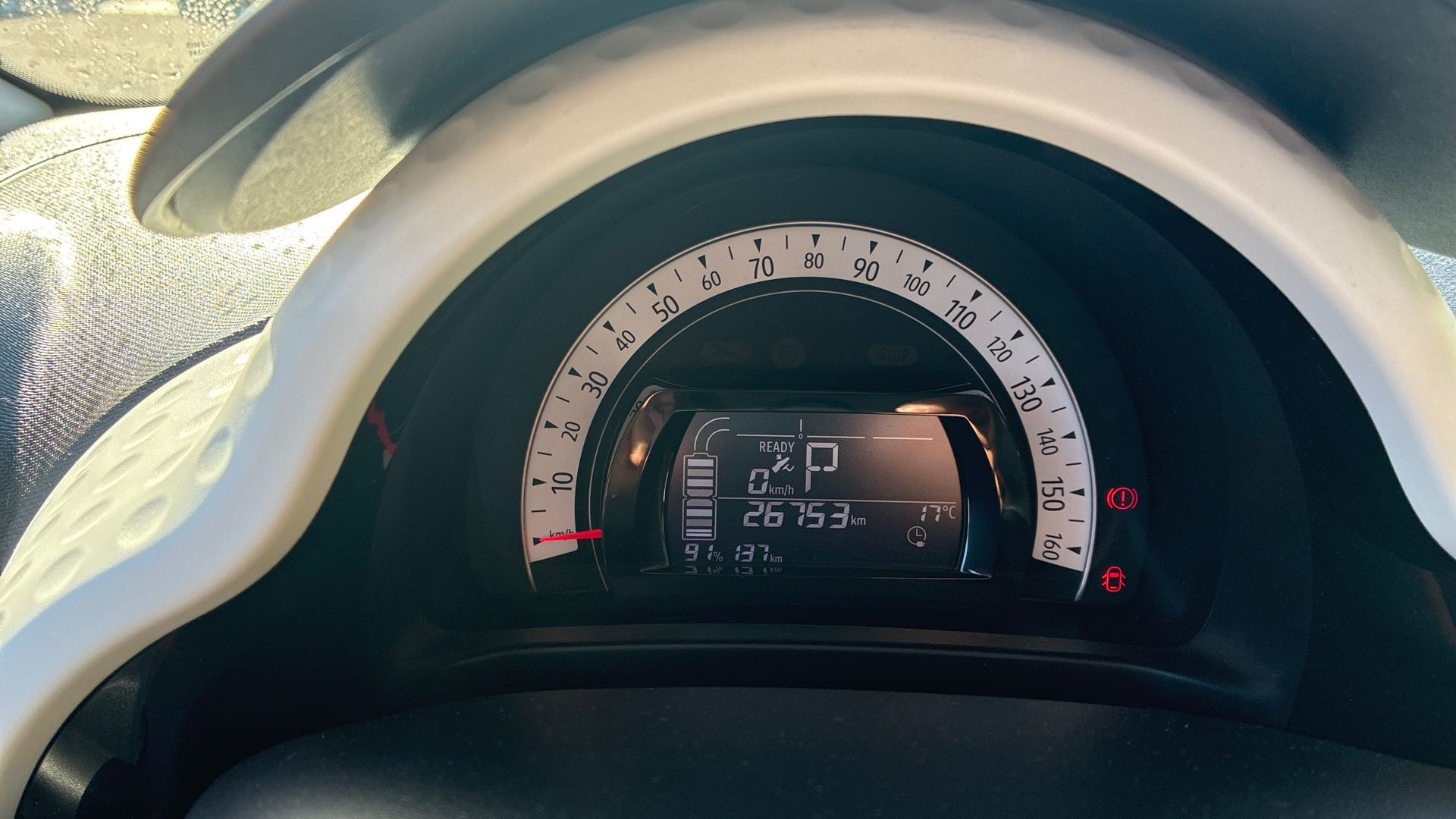Vente en ligne Renault Twingo Electrique Twingo III E-Tech au prix de 13 990 €