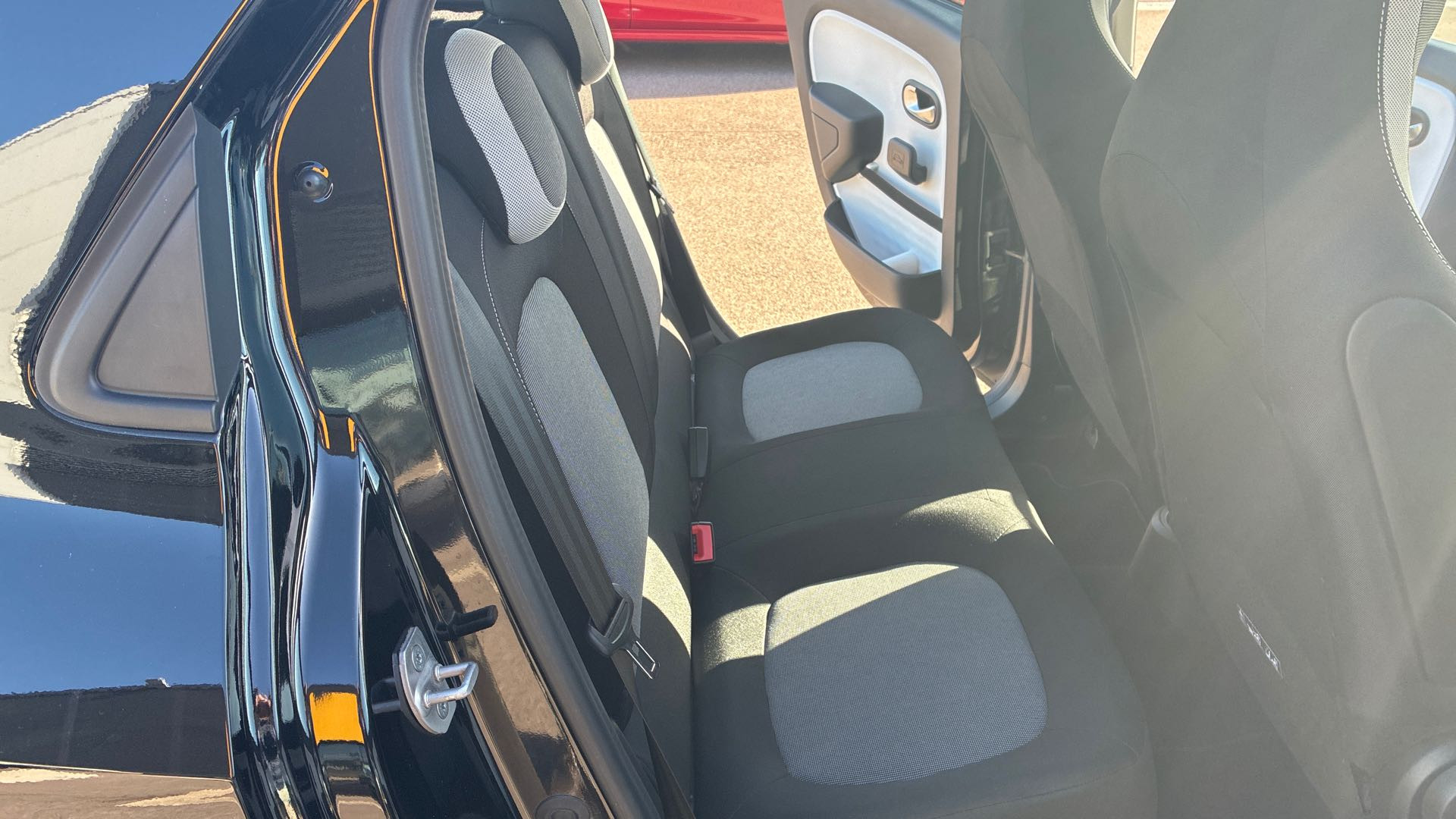 Vente en ligne Renault Twingo Electrique Twingo III E-Tech au prix de 13 990 €