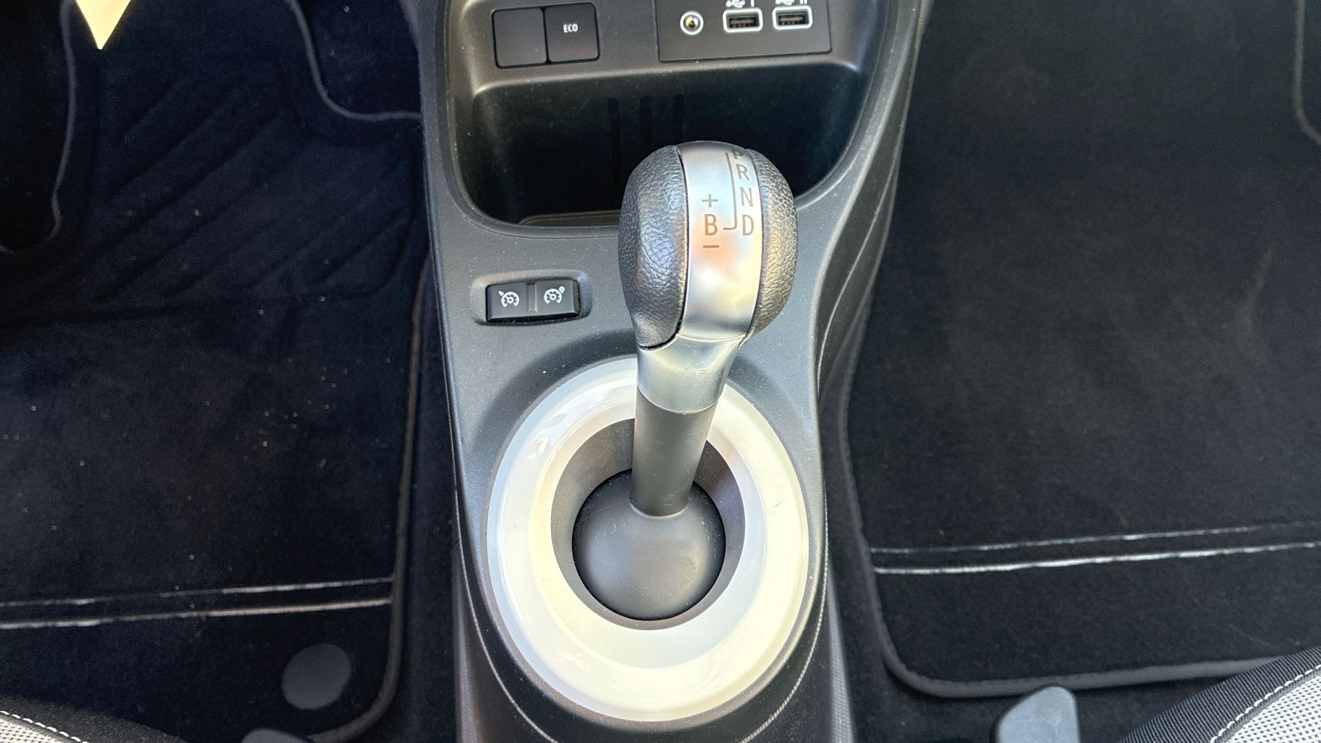 Vente en ligne Renault Twingo Electrique Twingo III E-Tech au prix de 13 990 €
