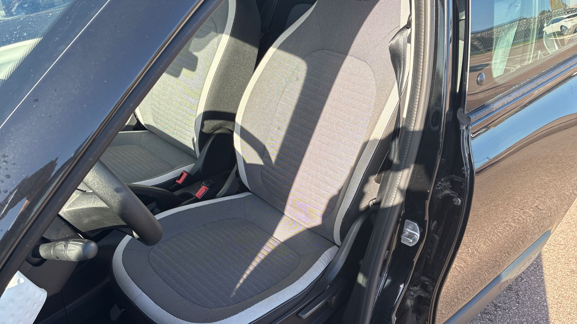 Vente en ligne Renault Twingo Electrique Twingo III E-Tech au prix de 13 990 €