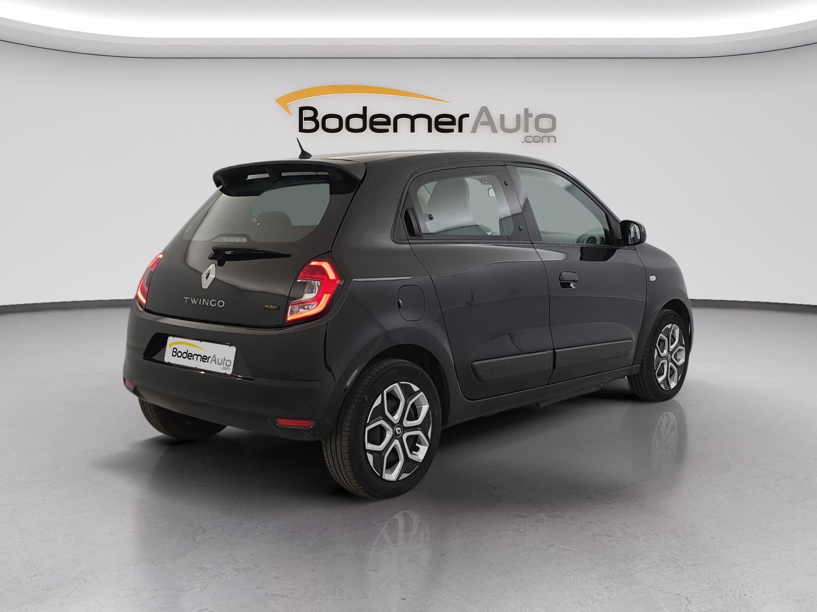 Vente en ligne Renault Twingo Electrique Twingo III E-Tech au prix de 13 990 €