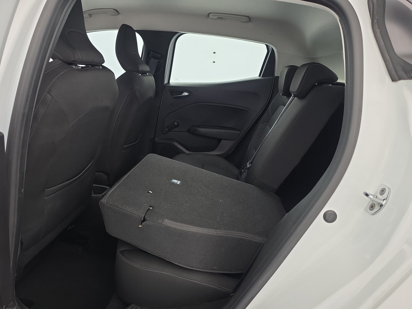 Vente en ligne Renault Clio 5 Clio TCe 90 X-Tronic - 21 au prix de 14 490 €