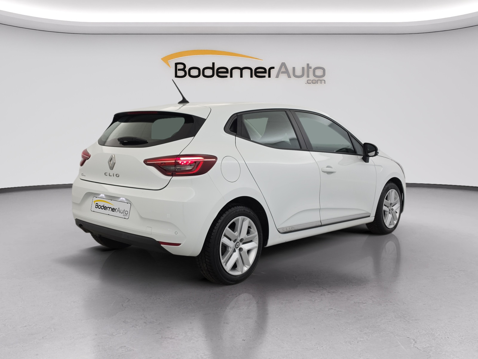 Vente en ligne Renault Clio 5 Clio TCe 90 X-Tronic - 21 au prix de 14 490 €