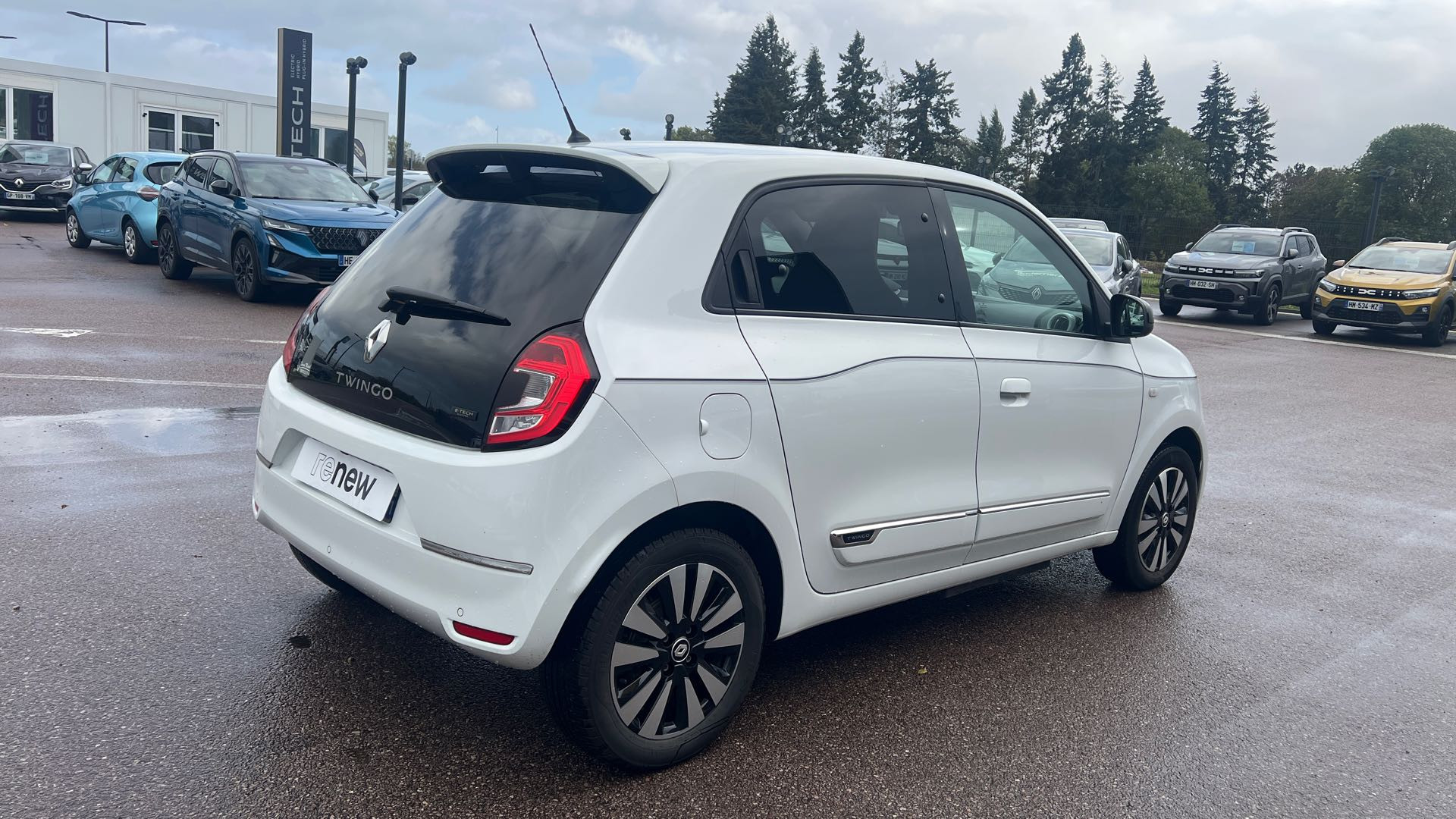 Vente en ligne Renault Twingo Electrique Twingo III E-Tech au prix de 13 990 €