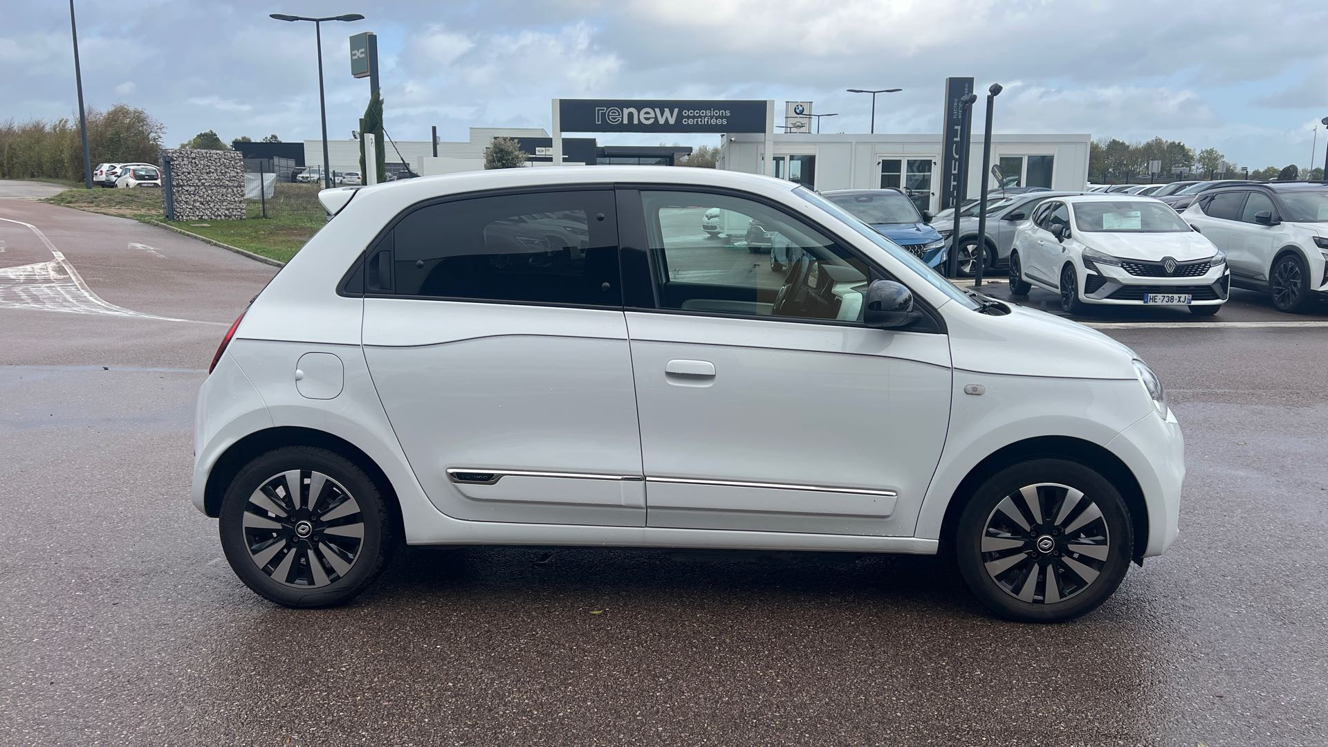 Vente en ligne Renault Twingo Electrique Twingo III E-Tech au prix de 13 990 €