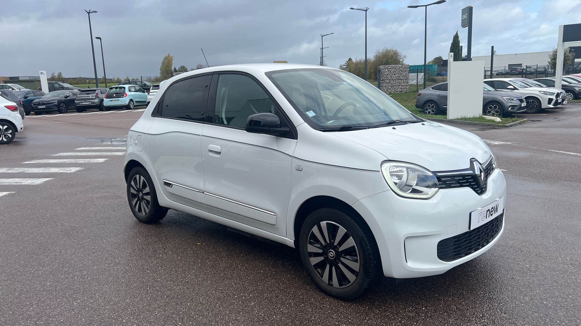 Vente en ligne Renault Twingo Electrique Twingo III E-Tech au prix de 13 990 €