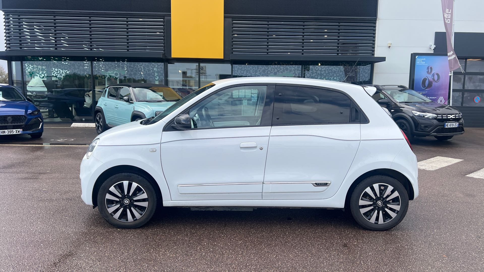 Vente en ligne Renault Twingo Electrique Twingo III E-Tech au prix de 13 990 €