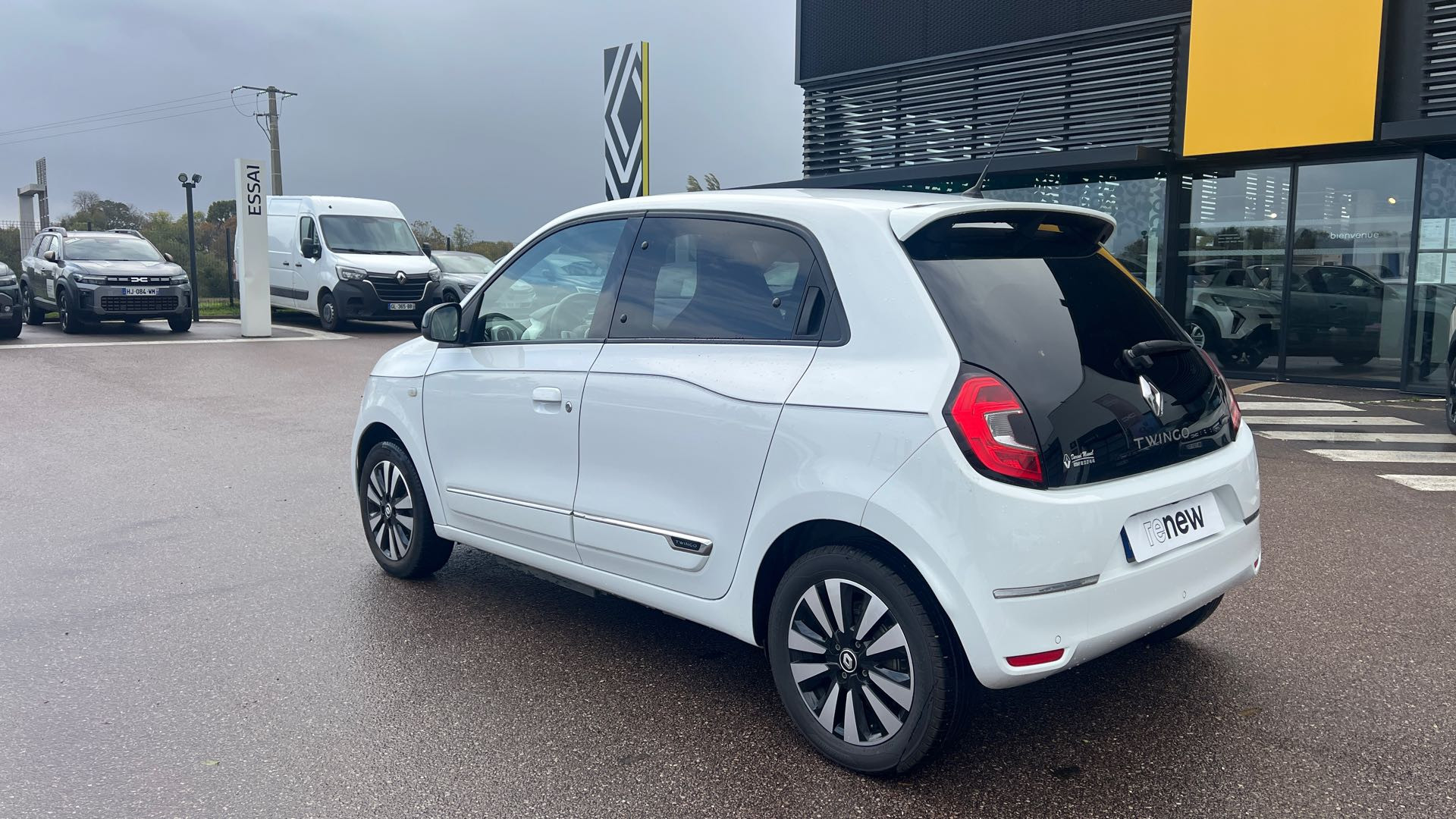 Vente en ligne Renault Twingo Electrique Twingo III E-Tech au prix de 13 990 €