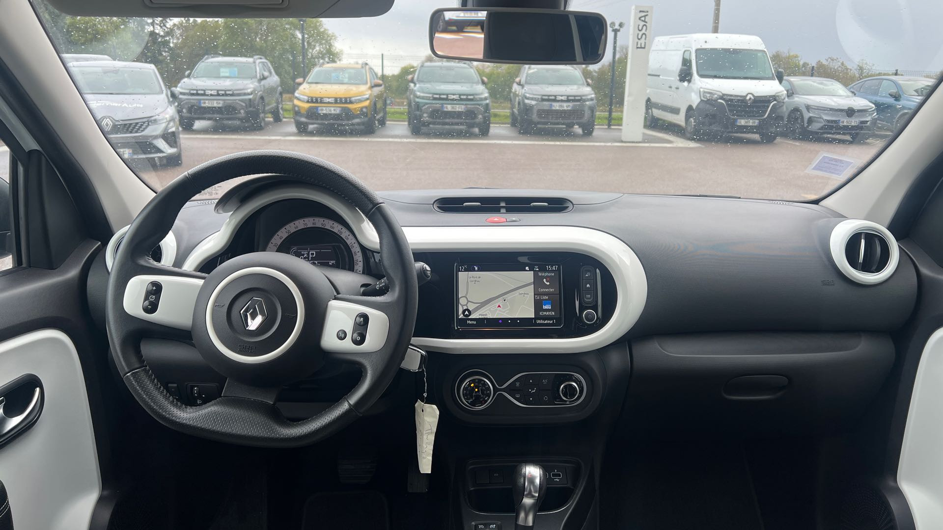 Vente en ligne Renault Twingo Electrique Twingo III E-Tech au prix de 13 990 €