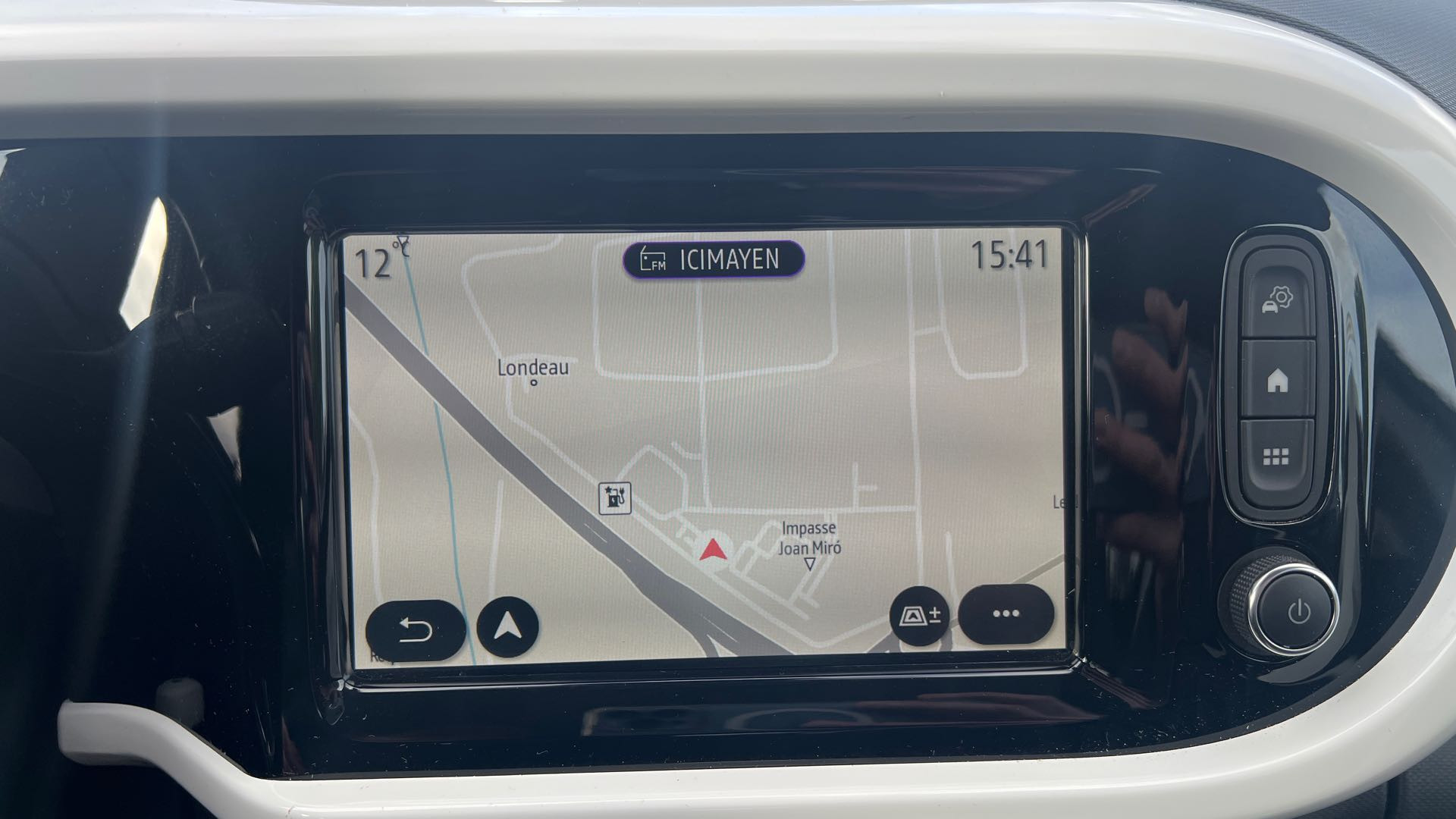 Vente en ligne Renault Twingo Electrique Twingo III E-Tech au prix de 13 990 €