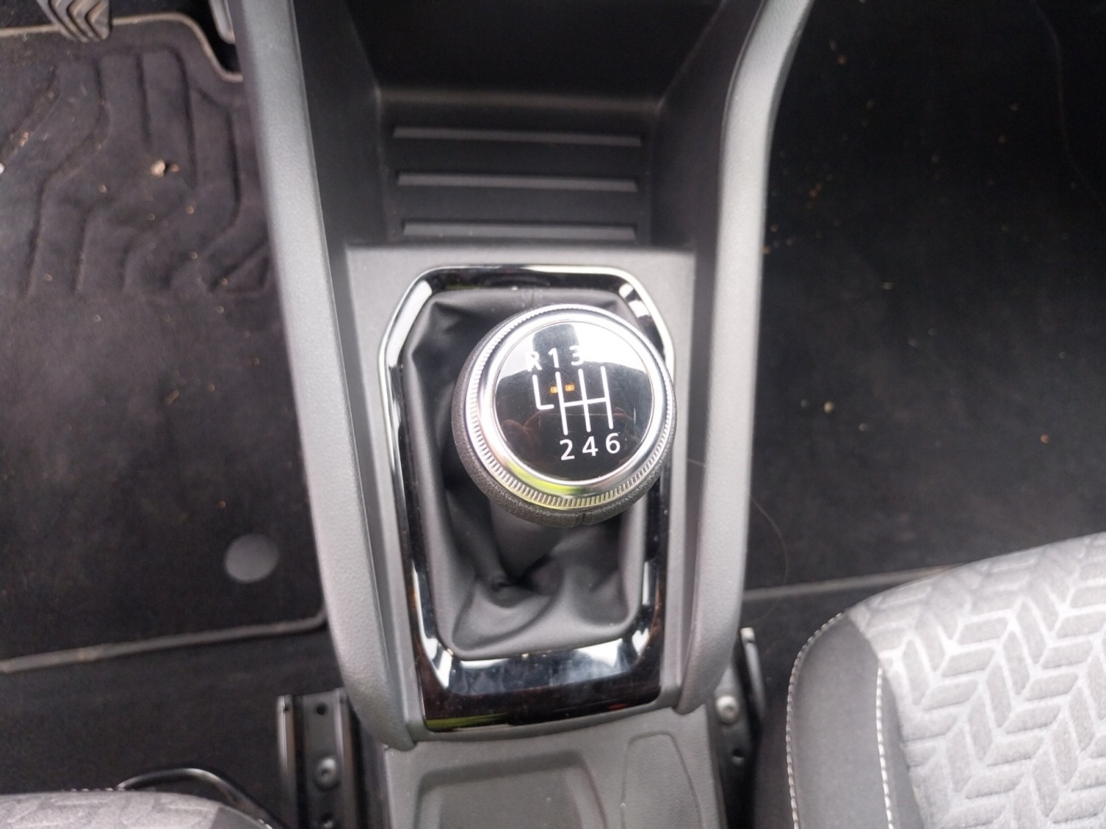 Vente en ligne Renault Clio 5 Clio TCe 100 GPL au prix de 14 690 €