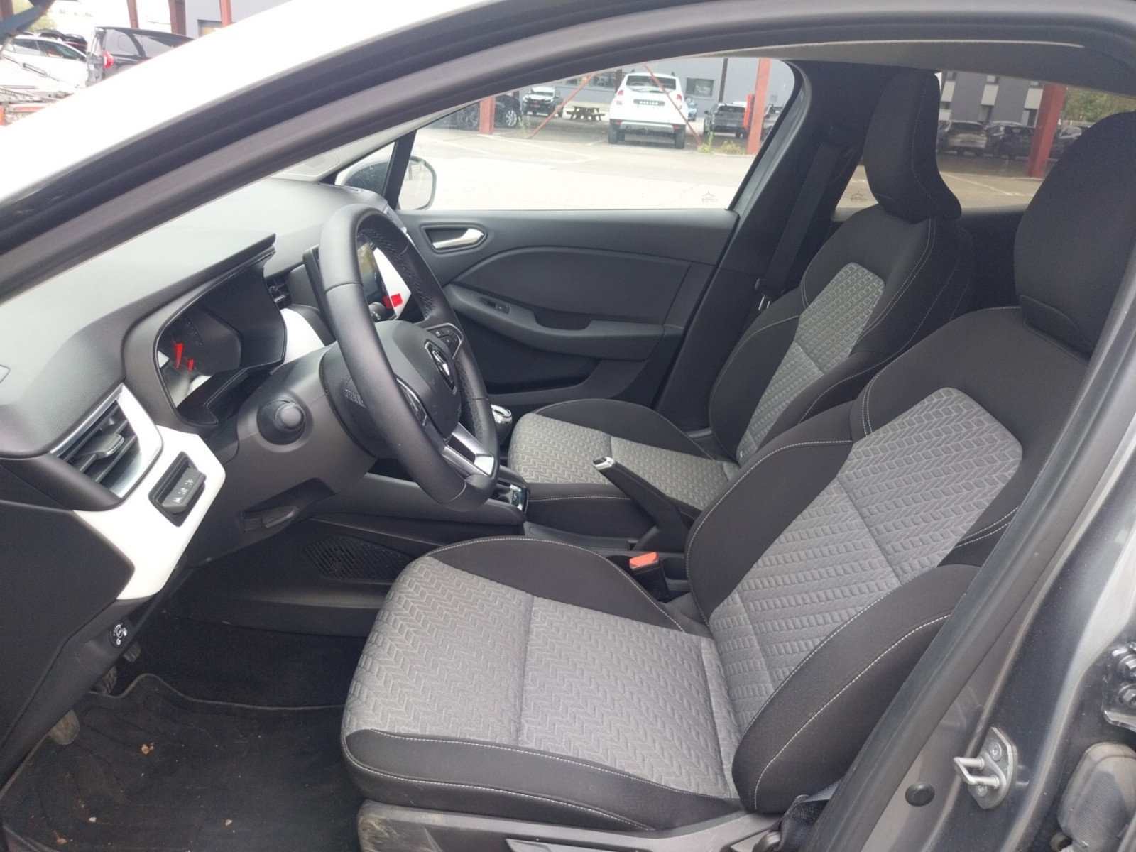 Vente en ligne Renault Clio 5 Clio TCe 100 GPL au prix de 14 690 €