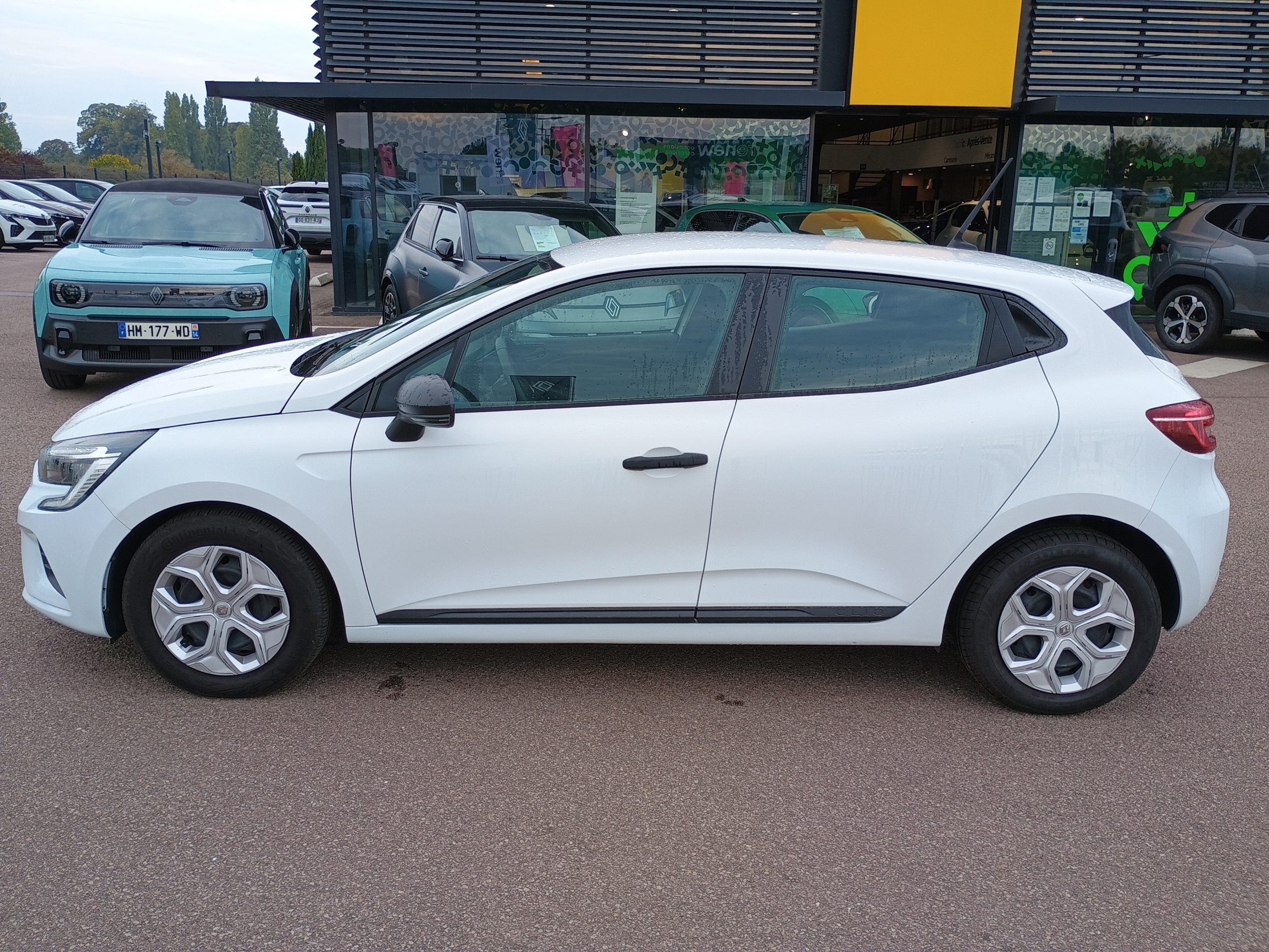 Vente en ligne Renault Clio 5 Clio SCe 65 - 21N au prix de 11 990 €