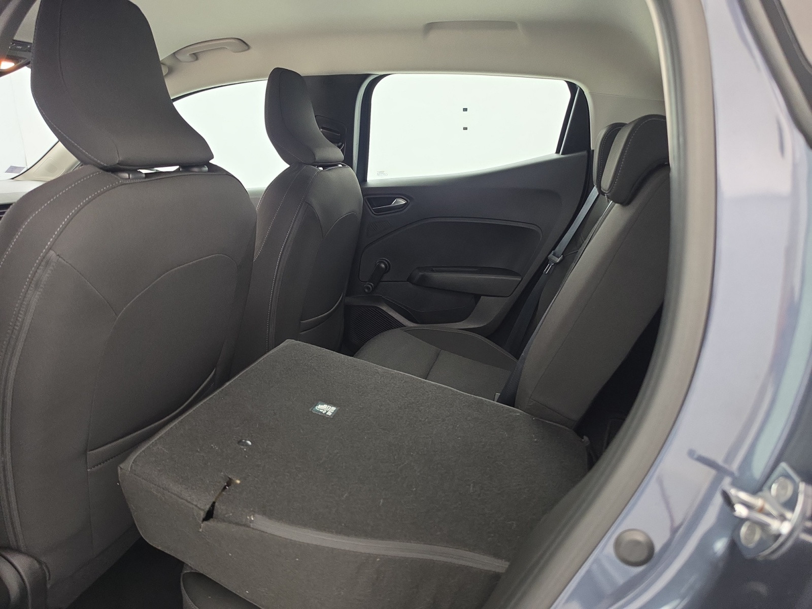 Vente en ligne Renault Clio 5 Clio TCe 100 GPL - 21N au prix de 13 990 €