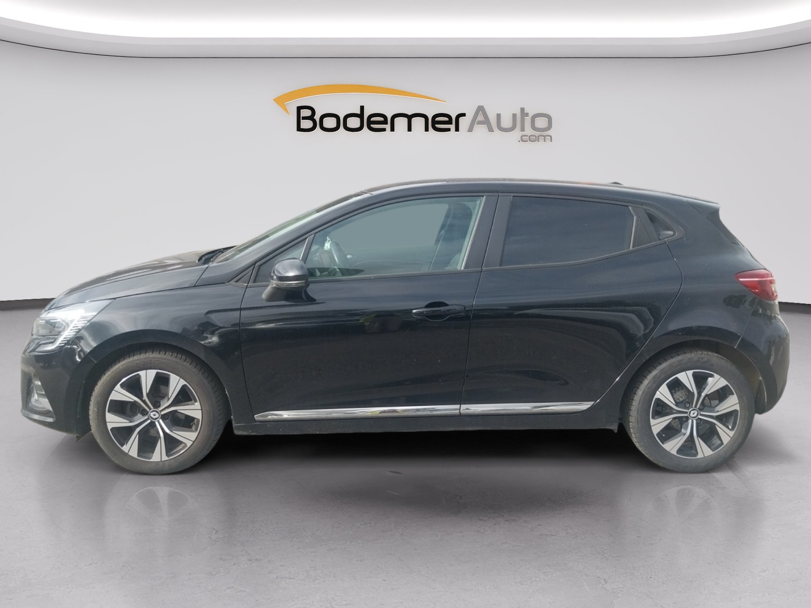 Vente en ligne Renault Clio 5 Clio TCe 100 GPL au prix de 14 390 €