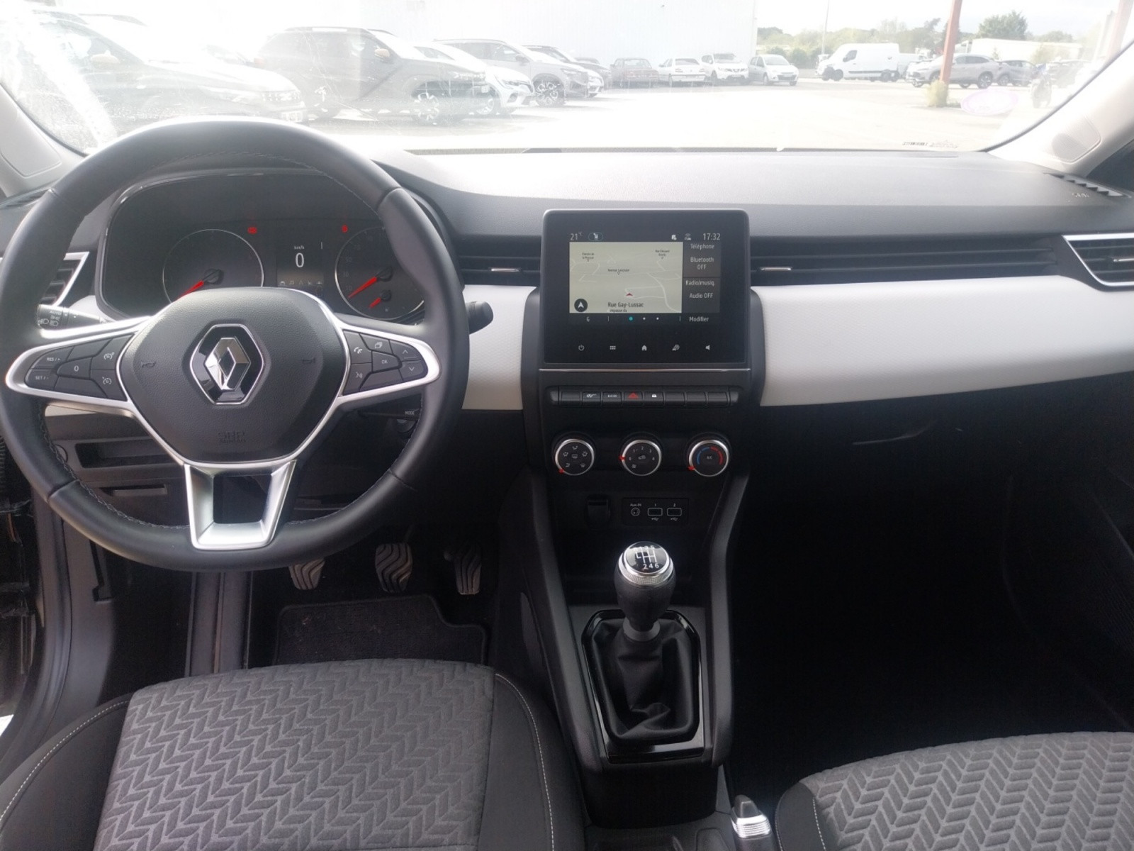 Vente en ligne Renault Clio 5 Clio TCe 100 GPL au prix de 14 390 €