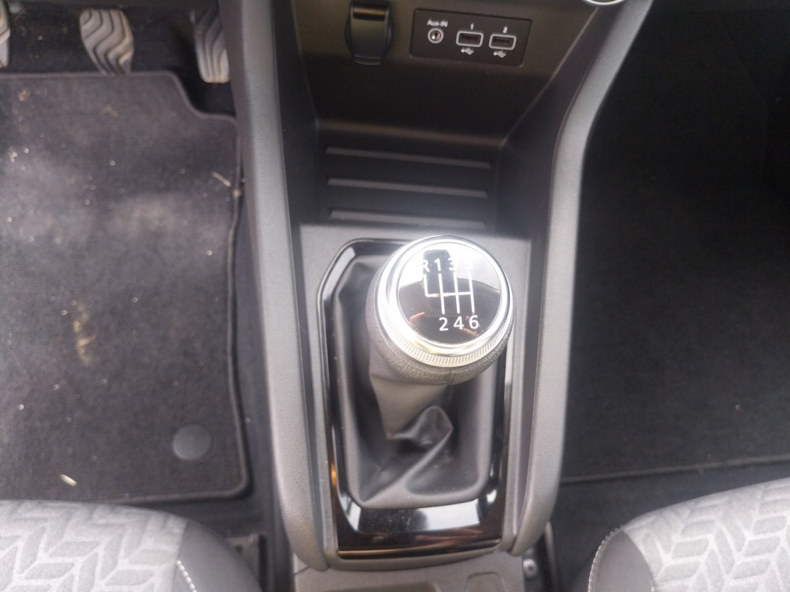 Vente en ligne Renault Clio 5 Clio TCe 100 GPL au prix de 14 390 €