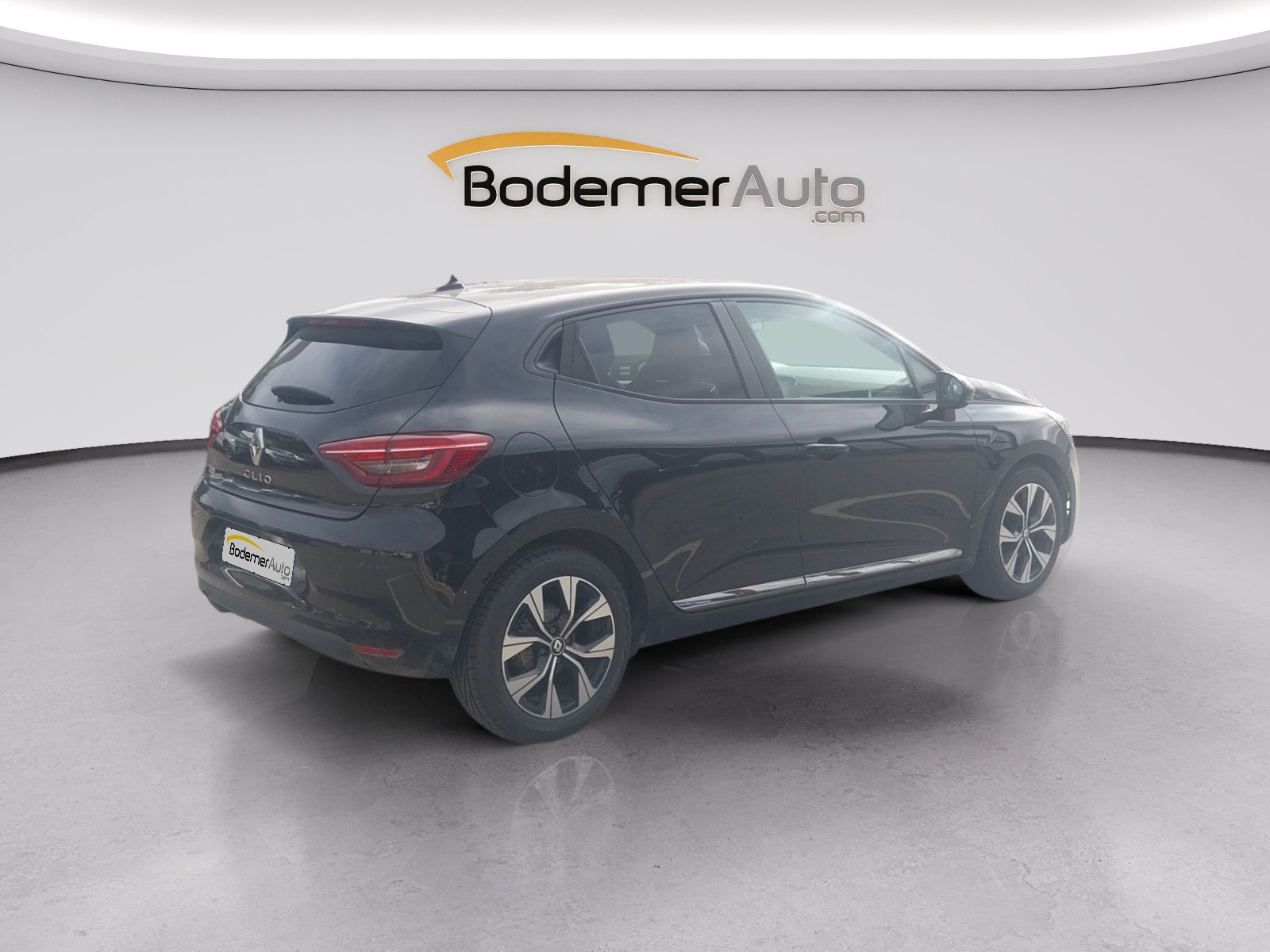 Vente en ligne Renault Clio 5 Clio TCe 100 GPL au prix de 14 390 €
