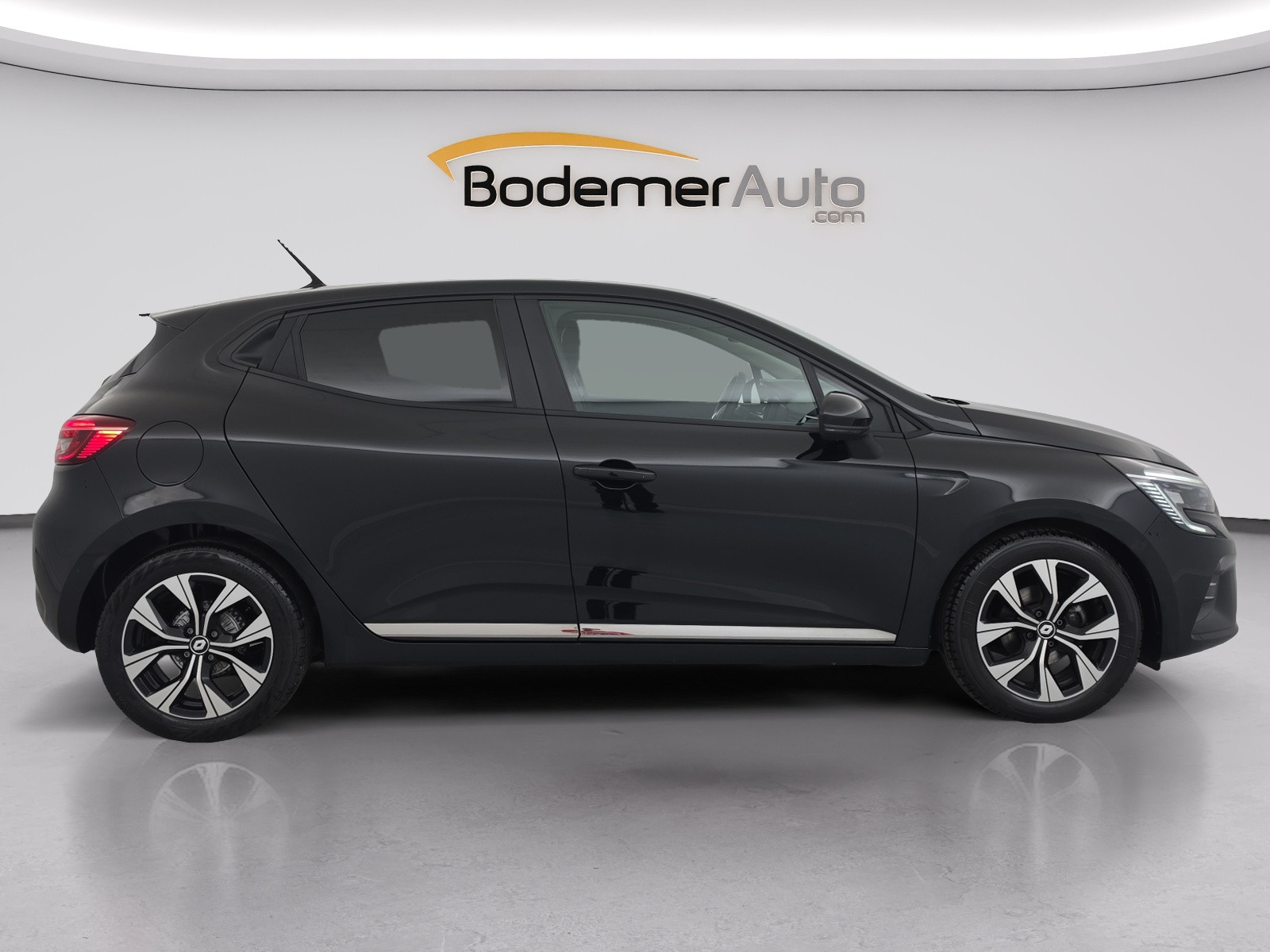 Vente en ligne Renault Clio 5 Clio TCe 100 GPL au prix de 14 390 €