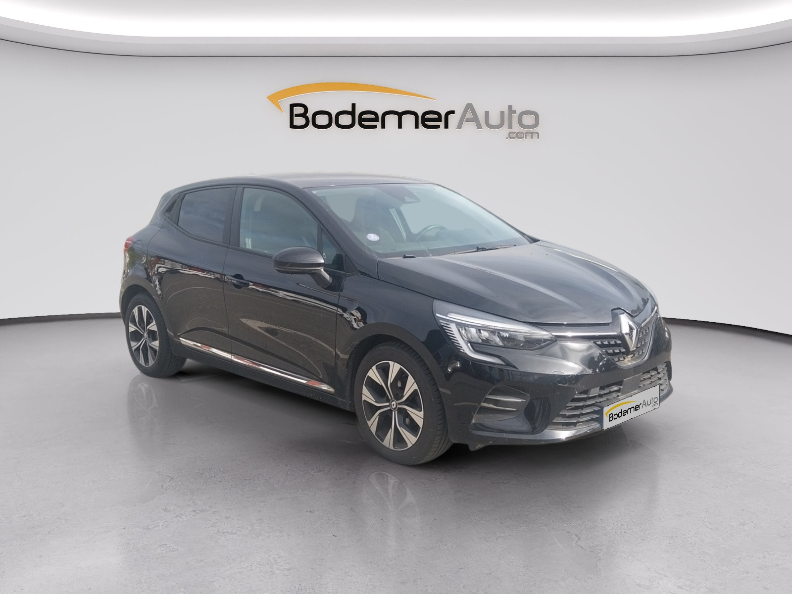 Vente en ligne Renault Clio 5 Clio TCe 100 GPL au prix de 14 390 €