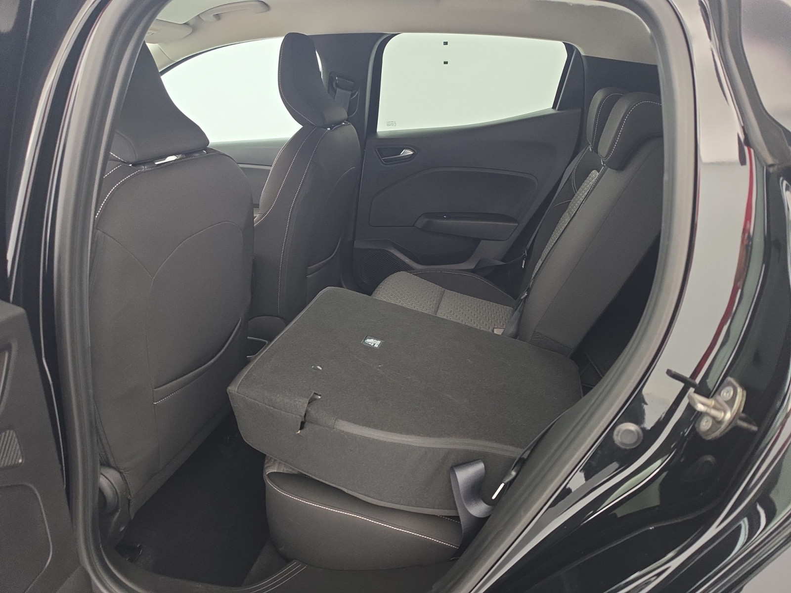 Vente en ligne Renault Clio 5 Clio TCe 100 GPL au prix de 14 390 €
