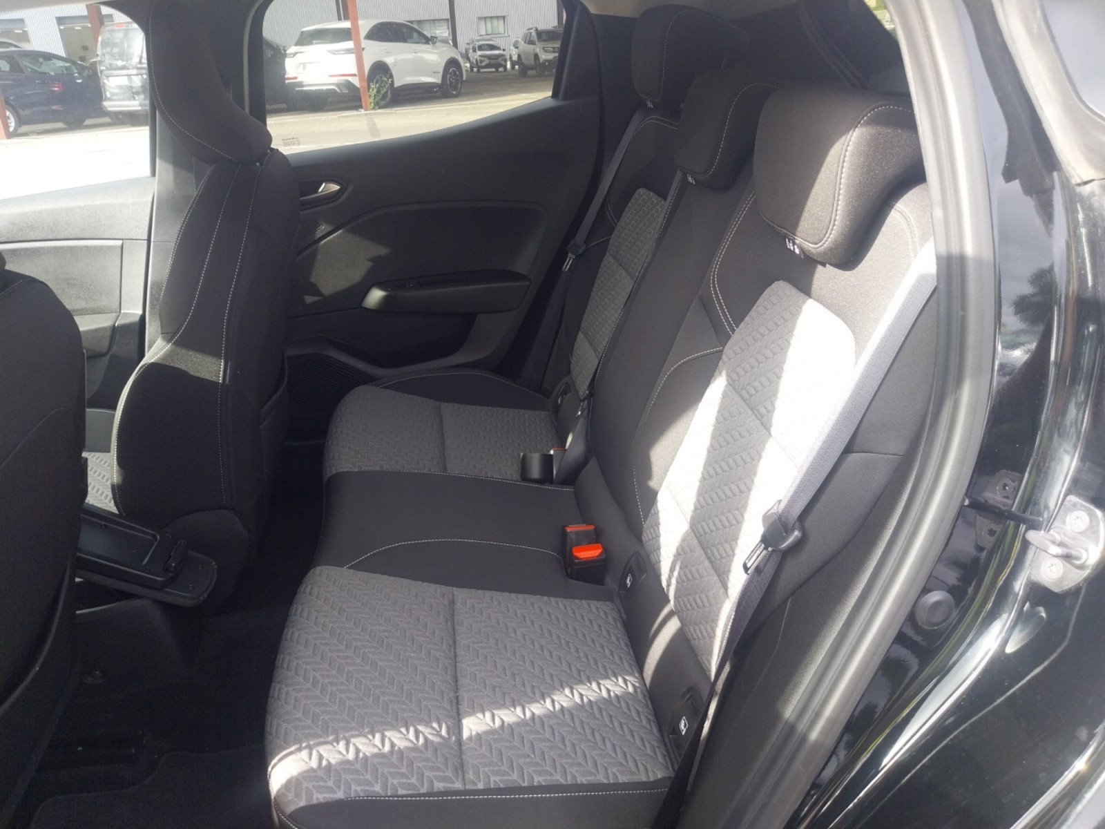 Vente en ligne Renault Clio 5 Clio TCe 100 GPL au prix de 14 390 €