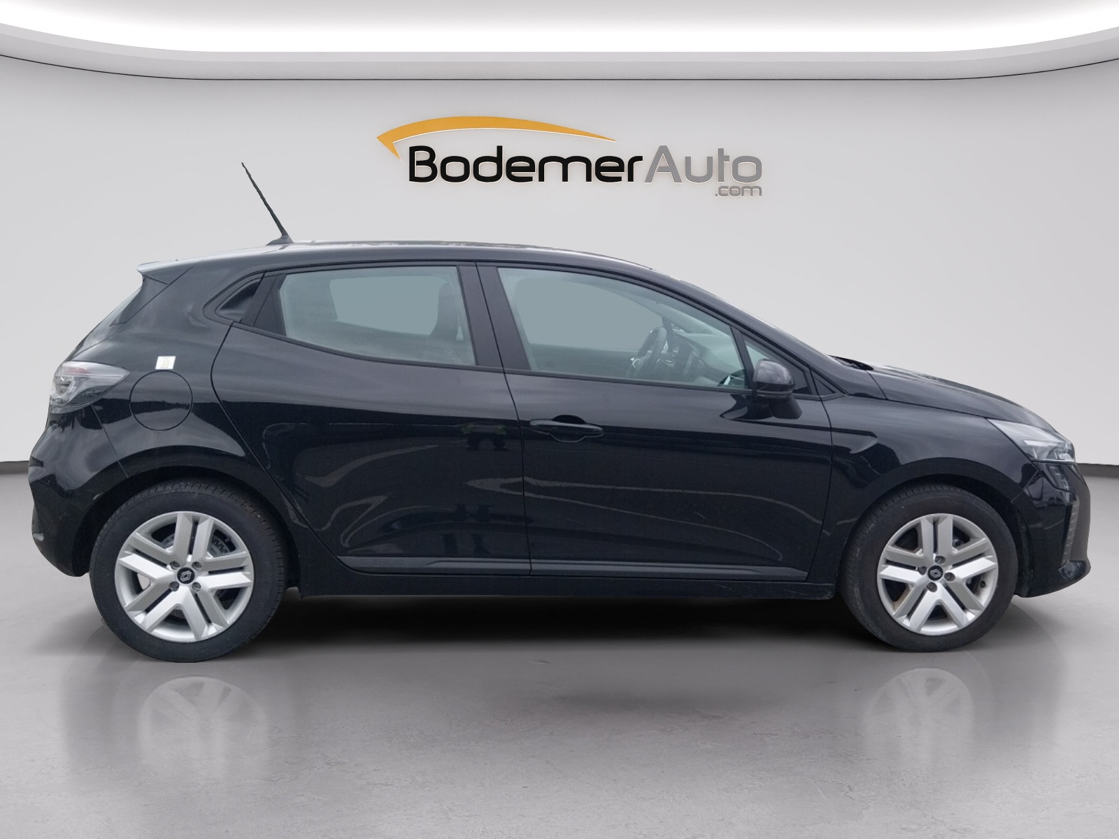 Vente en ligne Renault Clio 5 Clio Blue dCi 100 ch GSR2 au prix de 17 990 €