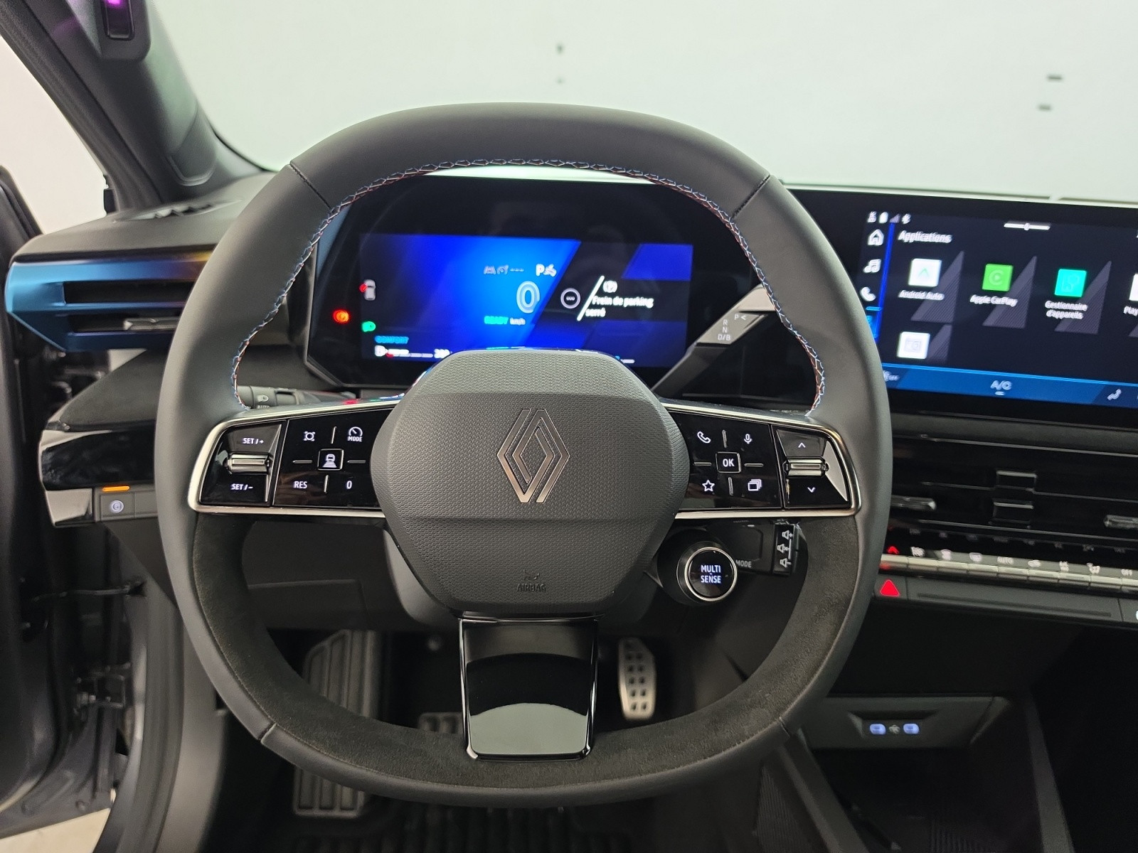 Vente en ligne Renault Clio 6 Clio E-Tech full hybrid 160 ch au prix de 28 990 €