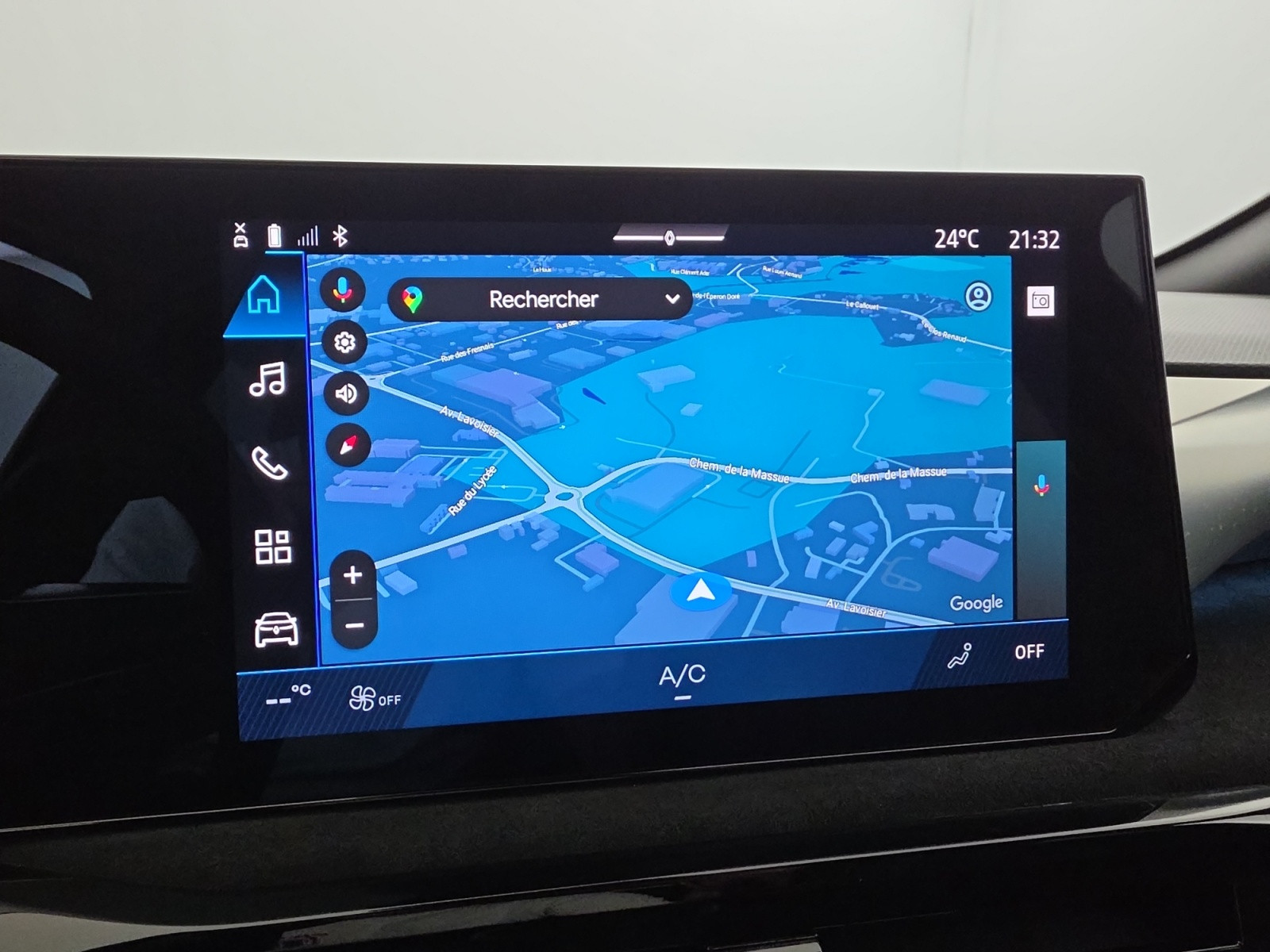 Vente en ligne Renault Clio 6 Clio E-Tech full hybrid 160 ch au prix de 28 990 €