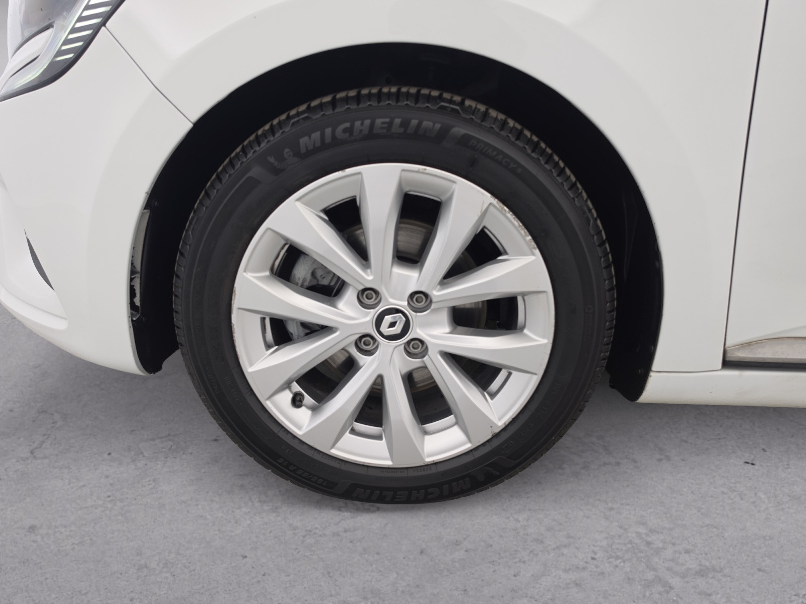 Vente en ligne Renault Clio 5 Clio Blue dCi 100 au prix de 13 490 €
