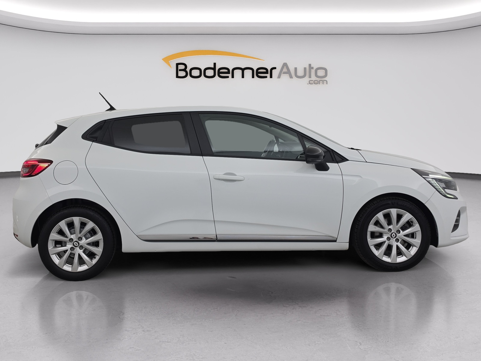 Vente en ligne Renault Clio 5 Clio Blue dCi 100 au prix de 13 490 €