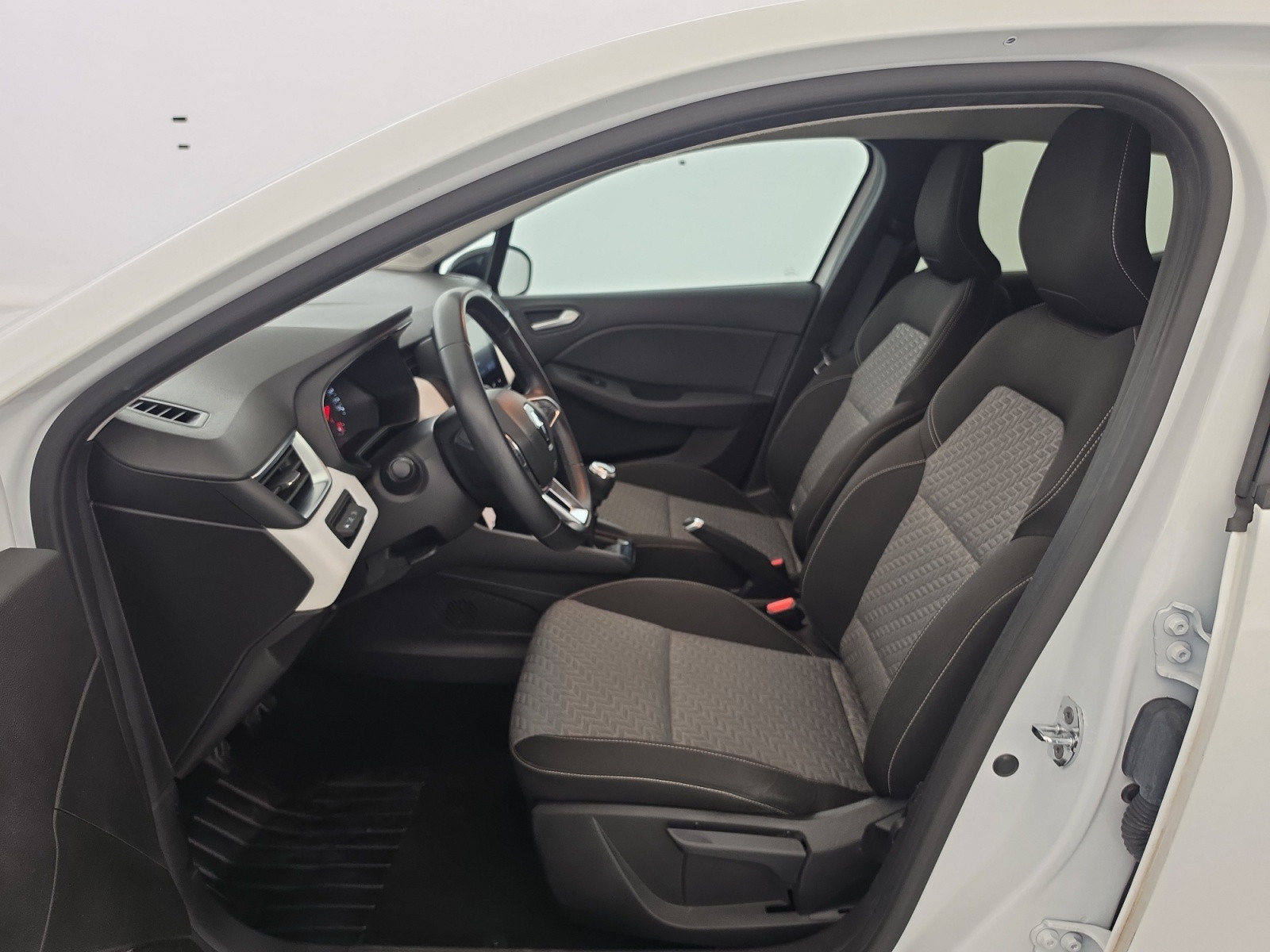 Vente en ligne Renault Clio 5 Clio Blue dCi 100 au prix de 13 490 €