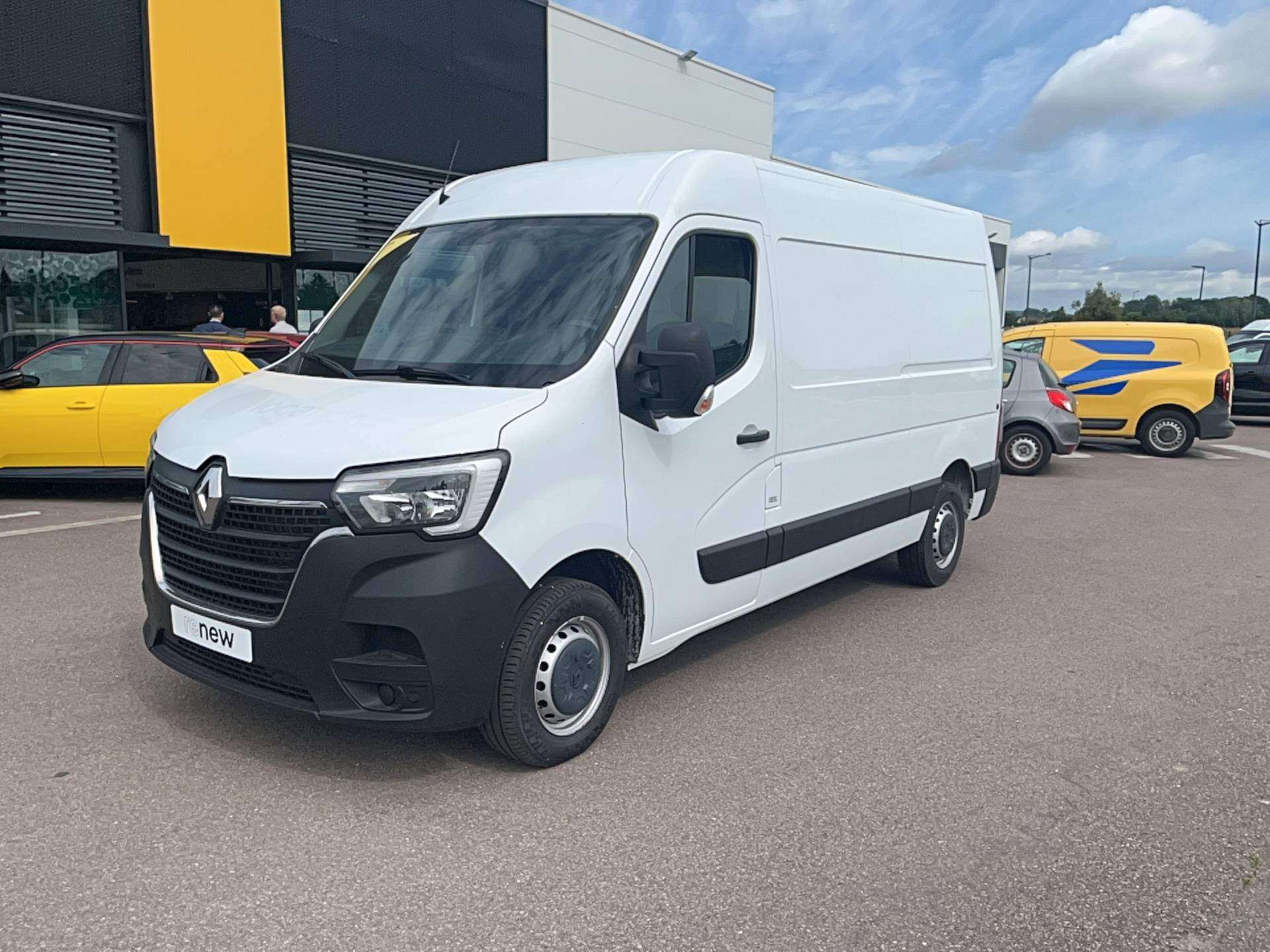 Renault Master Fourgon MASTER FGN TRAC F3500 L2H2 BLUE DCI 135 occasion de 2023 en vente à Alençon