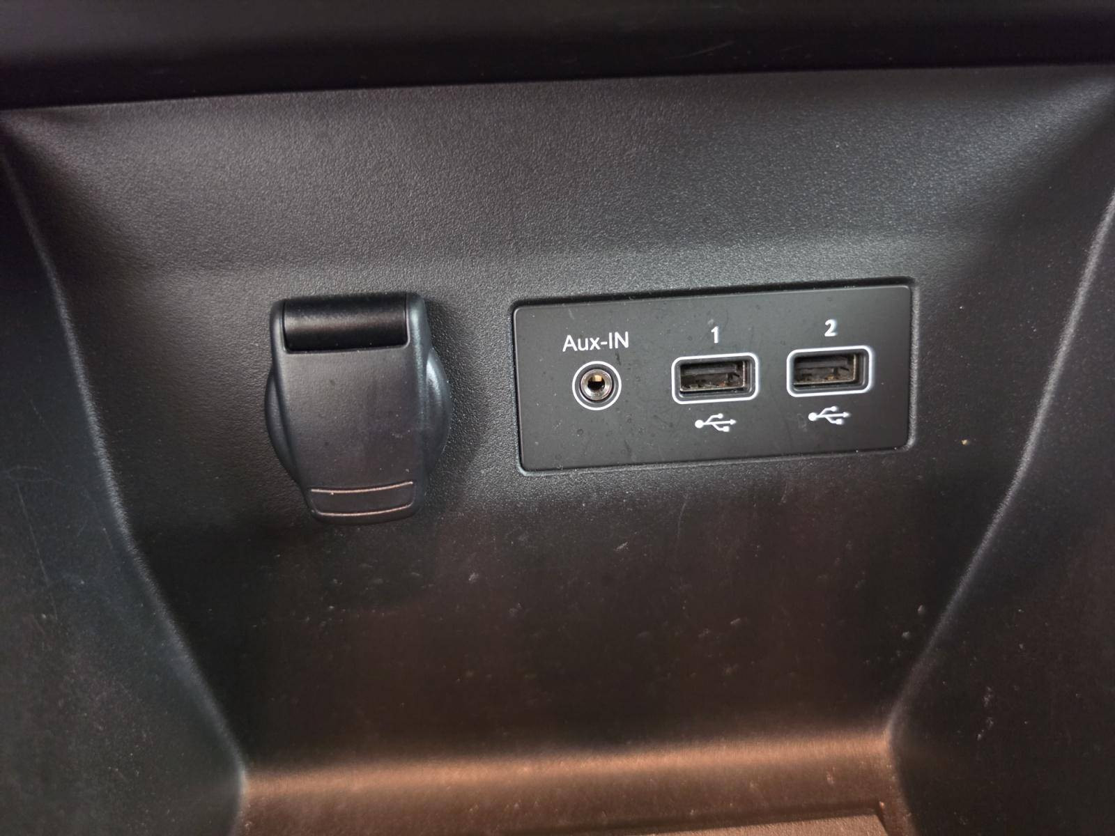 Vente en ligne Renault Clio 5 Clio TCe 90 au prix de 13 990 €