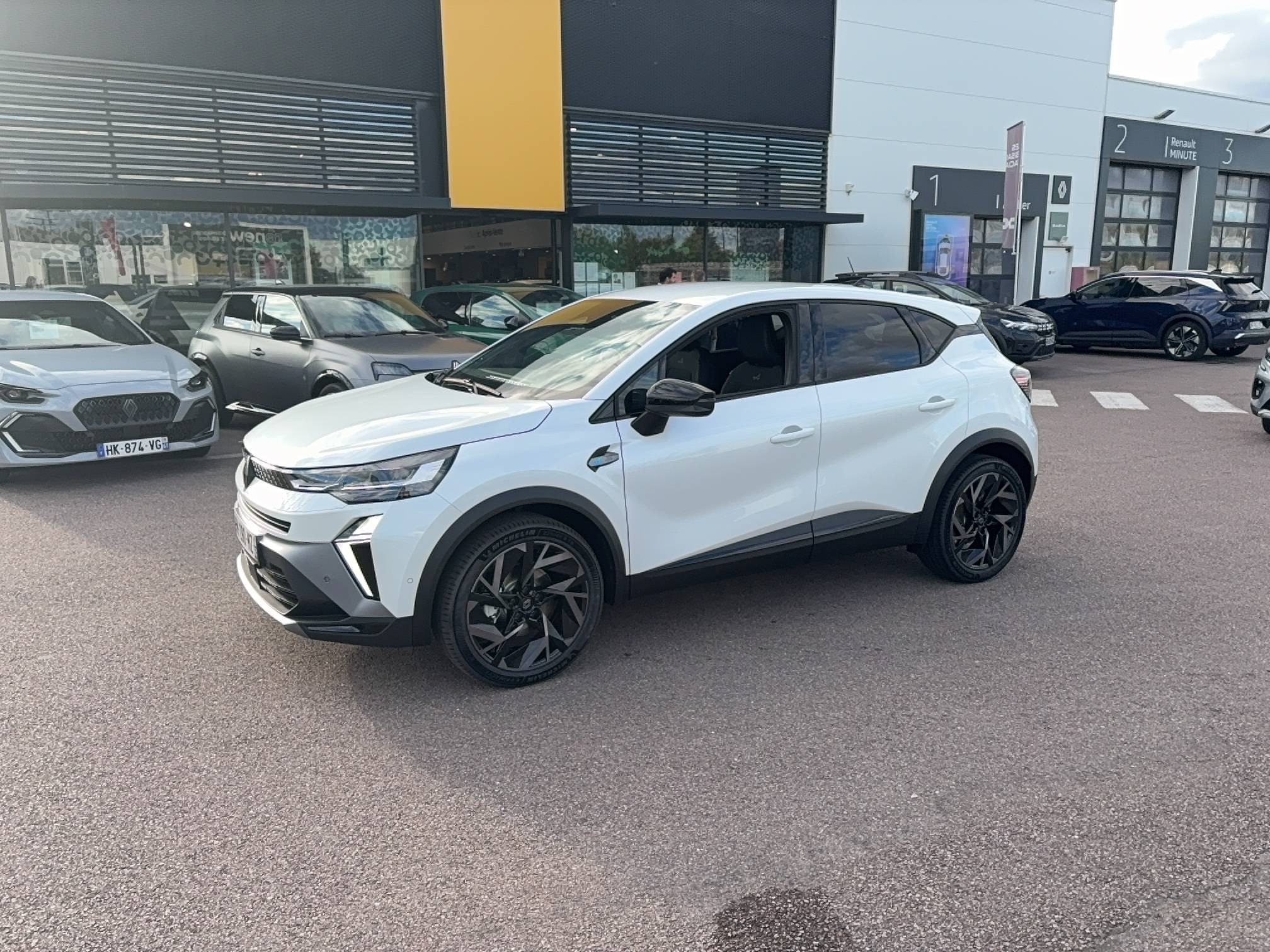Renault Captur  E-Tech full hybrid 160 ch occasion de 2026 en vente à Alençon