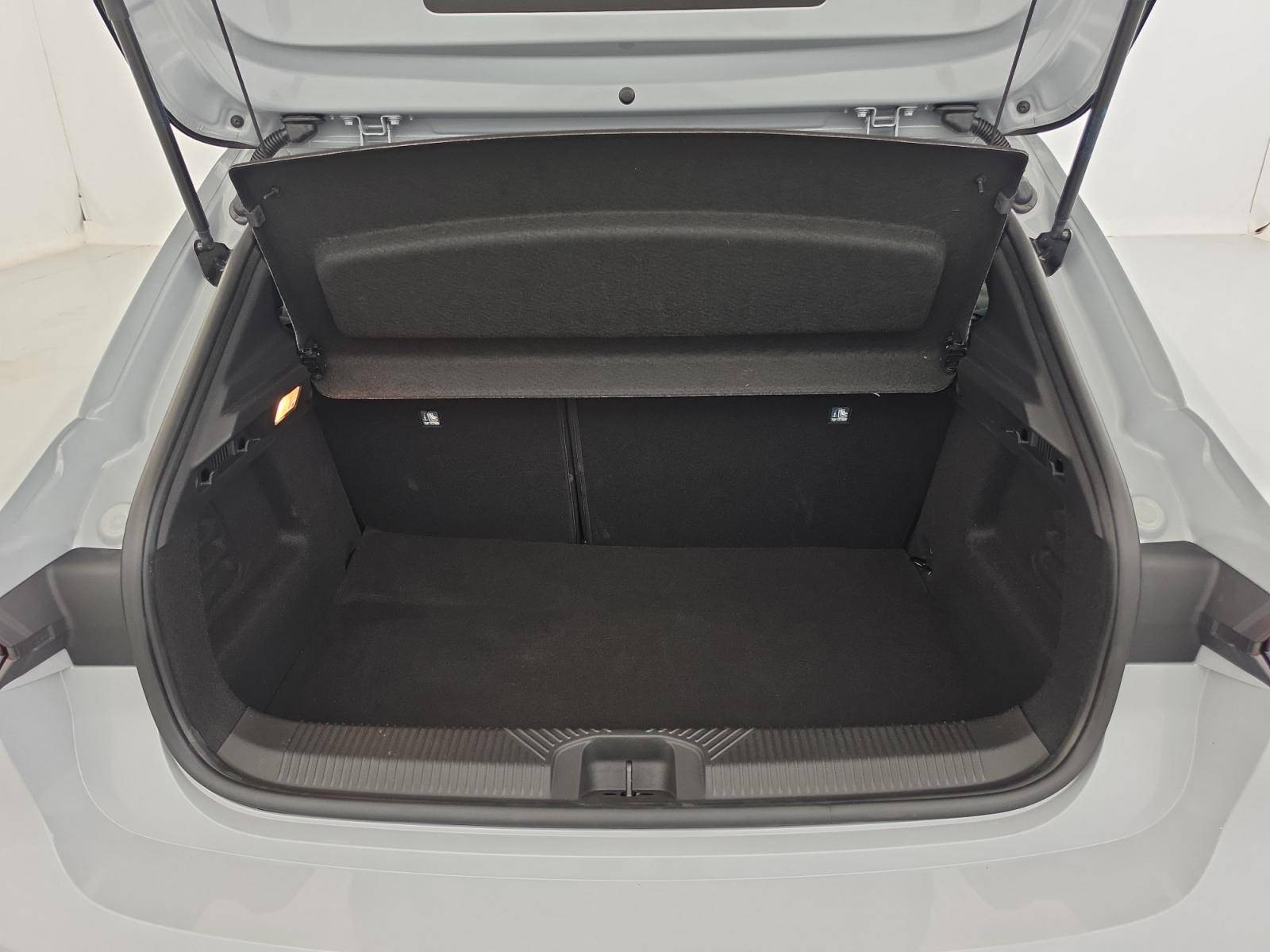 Vente en ligne Renault Clio 6 Clio E-Tech full hybrid 160 ch au prix de 27 991 €