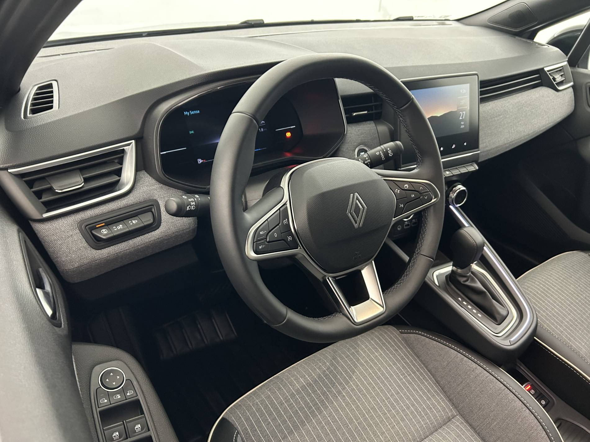 Vente en ligne Renault Clio 5 Clio E-Tech full hybrid 145 ch GSR2 au prix de 19 991 €