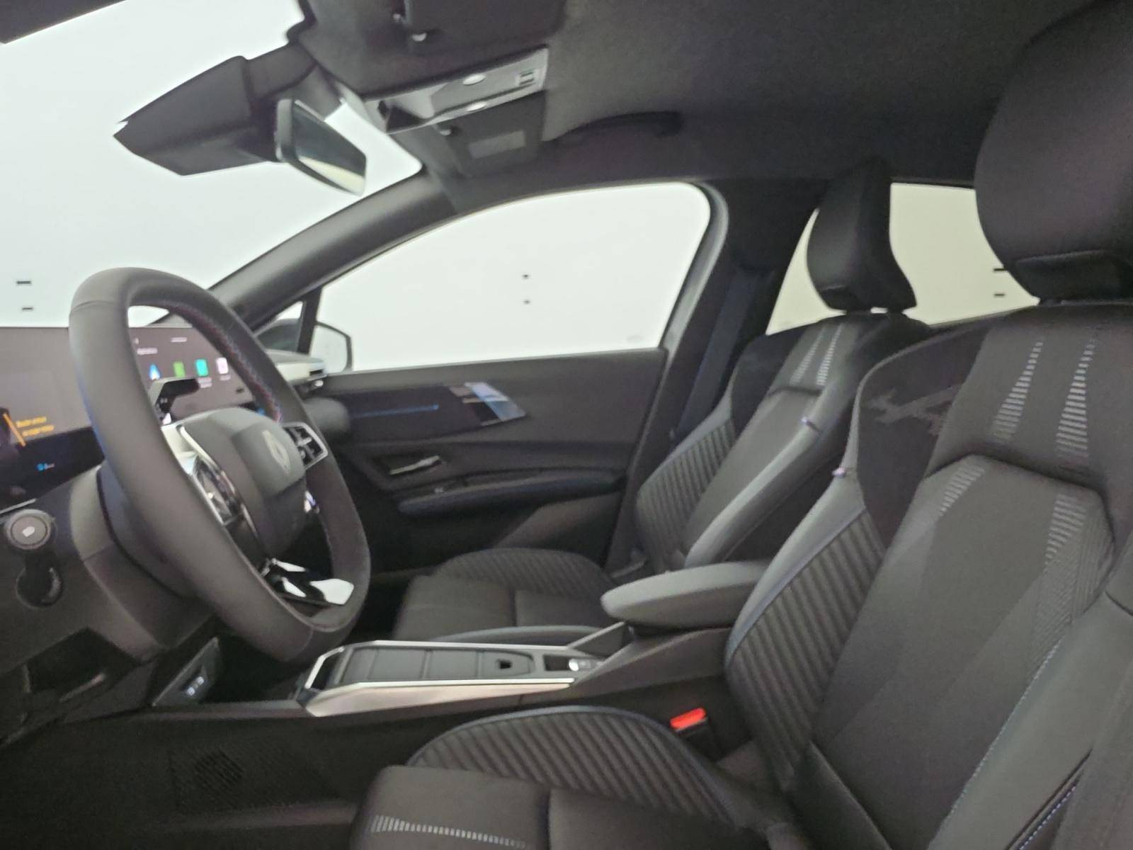 Vente en ligne Renault Clio 6 Clio E-Tech full hybrid 160 ch au prix de 27 991 €