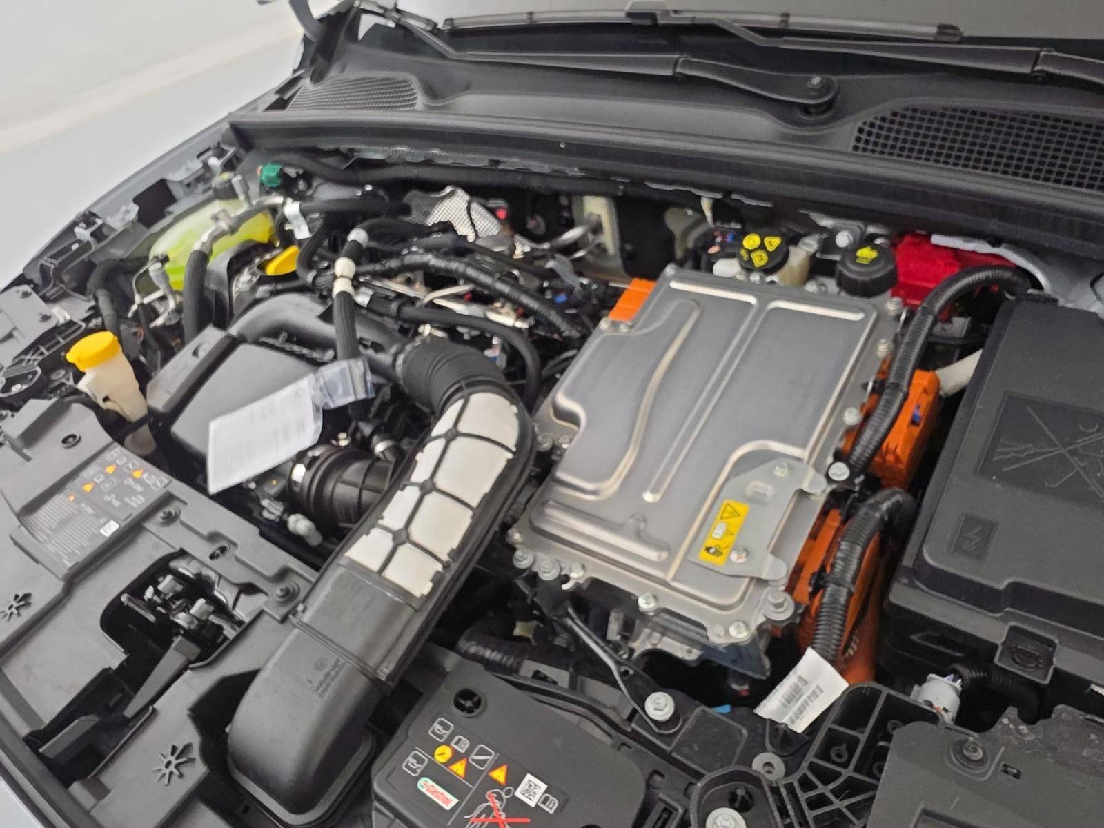Vente en ligne Renault Clio 6 Clio E-Tech full hybrid 160 ch au prix de 27 991 €