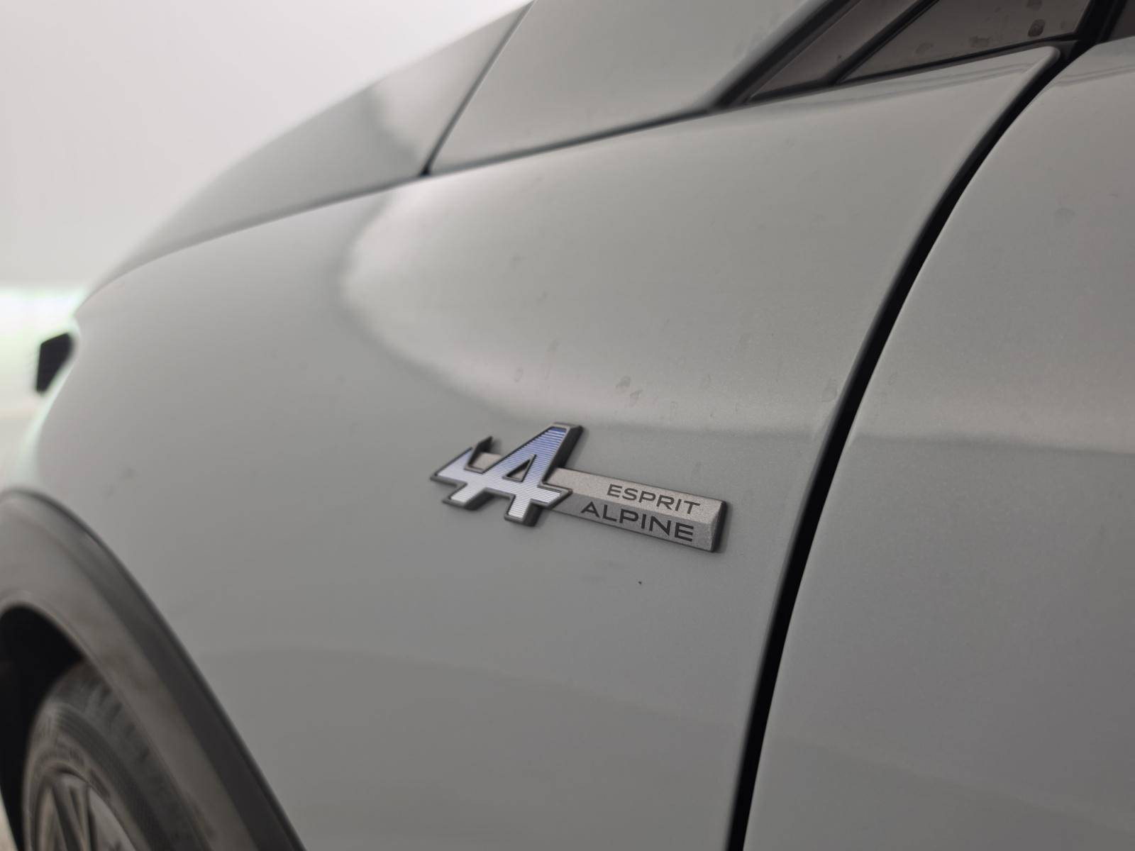 Vente en ligne Renault Clio 6 Clio E-Tech full hybrid 160 ch au prix de 27 991 €