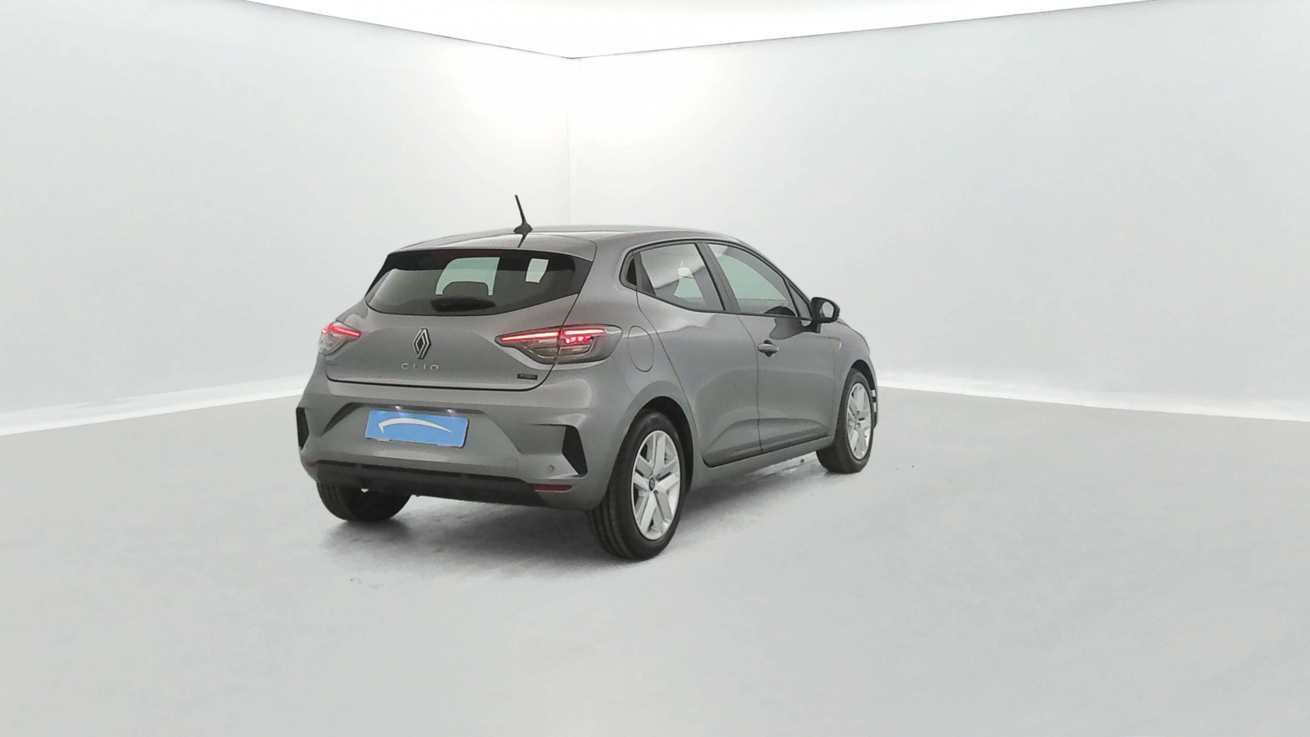 Vente en ligne Renault Clio 5 Clio E-Tech full hybrid 145 ch GSR2 au prix de 17 391 €