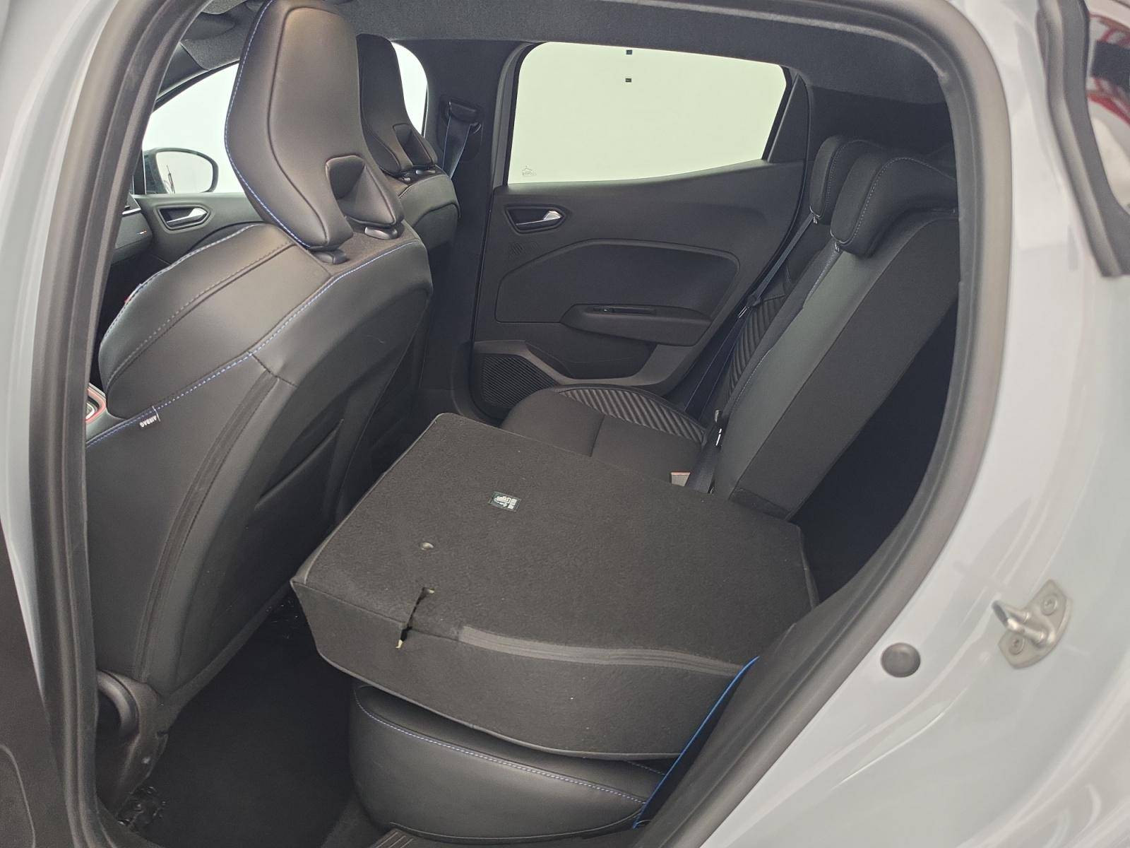 Vente en ligne Renault Clio 5 Clio TCe 90 ch GSR2 au prix de 18 691 €