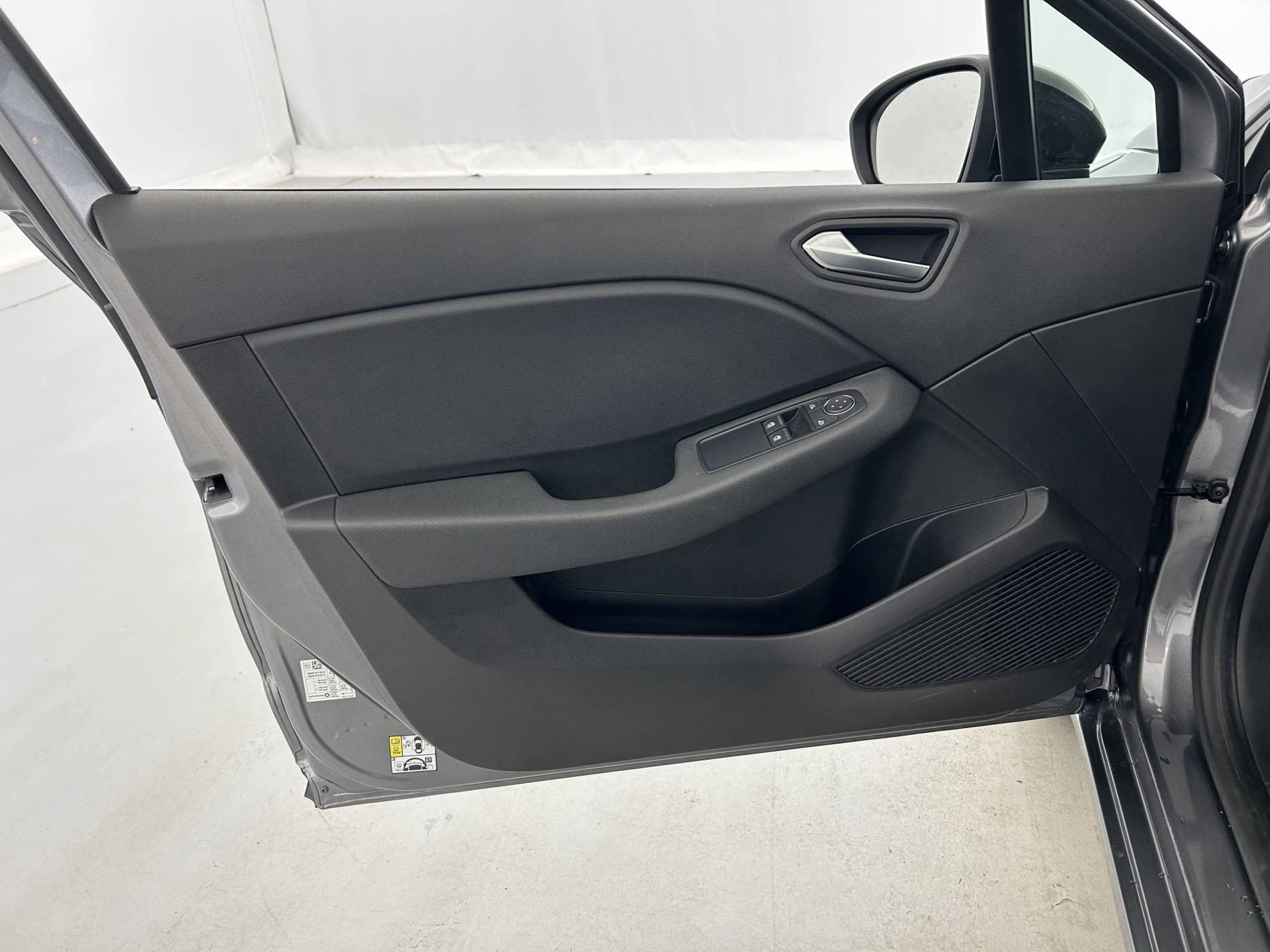 Vente en ligne Renault Clio 5 Clio E-Tech full hybrid 145 ch GSR2 au prix de 17 391 €
