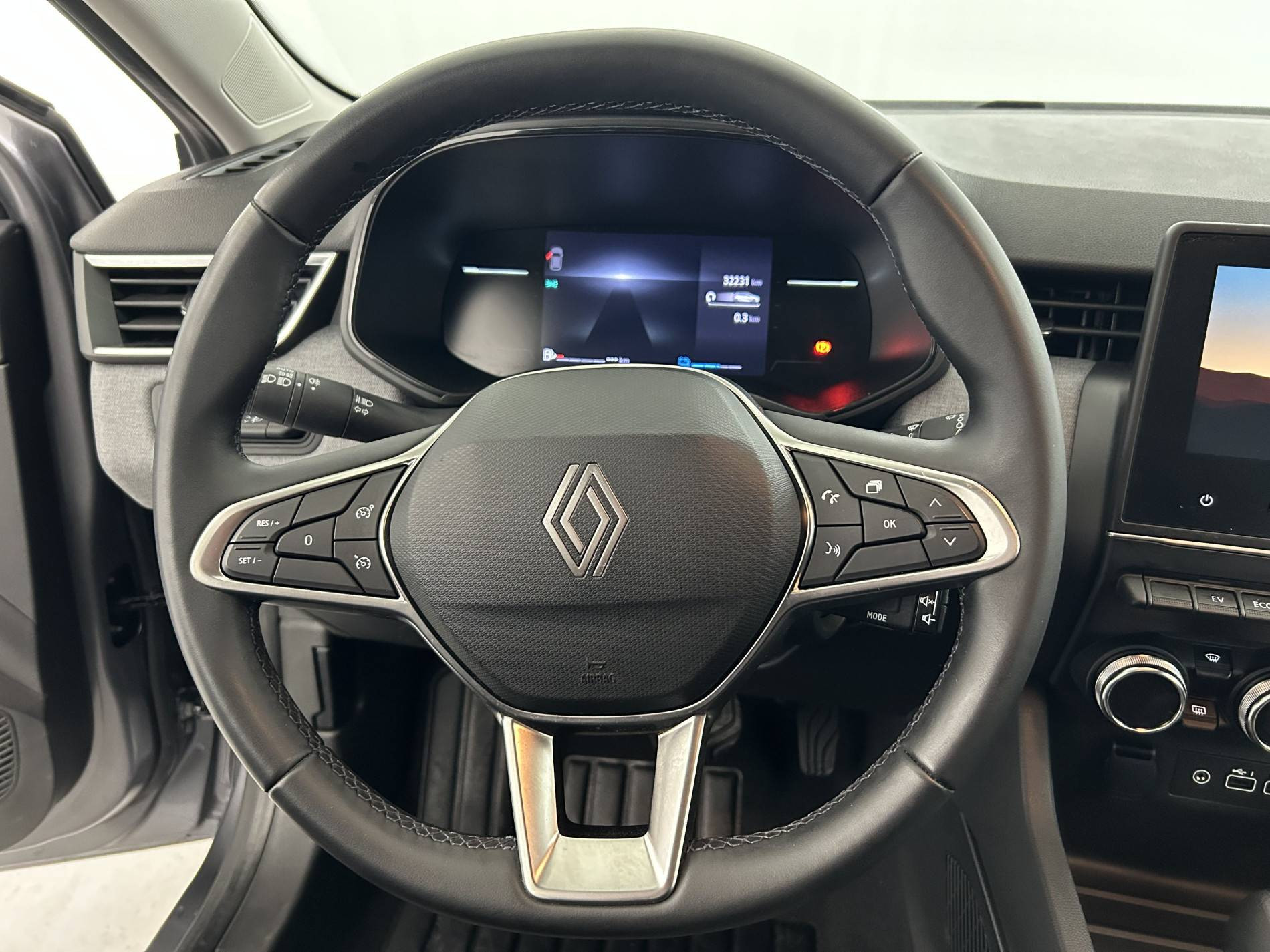 Vente en ligne Renault Clio 5 Clio E-Tech full hybrid 145 ch GSR2 au prix de 17 391 €