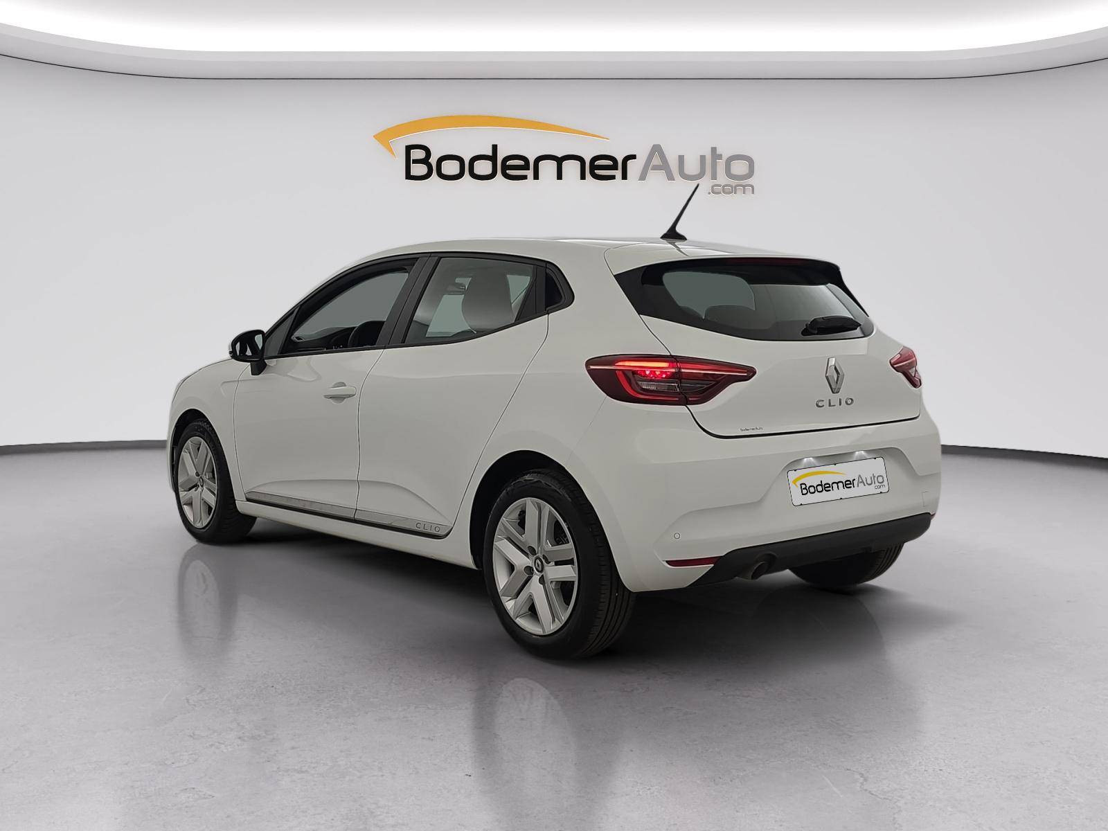 Vente en ligne Renault Clio 5 Clio TCe 90 - 21N au prix de 12 490 €