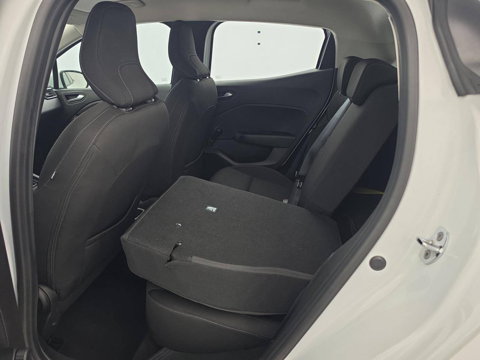 Vente en ligne Renault Clio 5 Clio TCe 90 - 21N au prix de 12 490 €