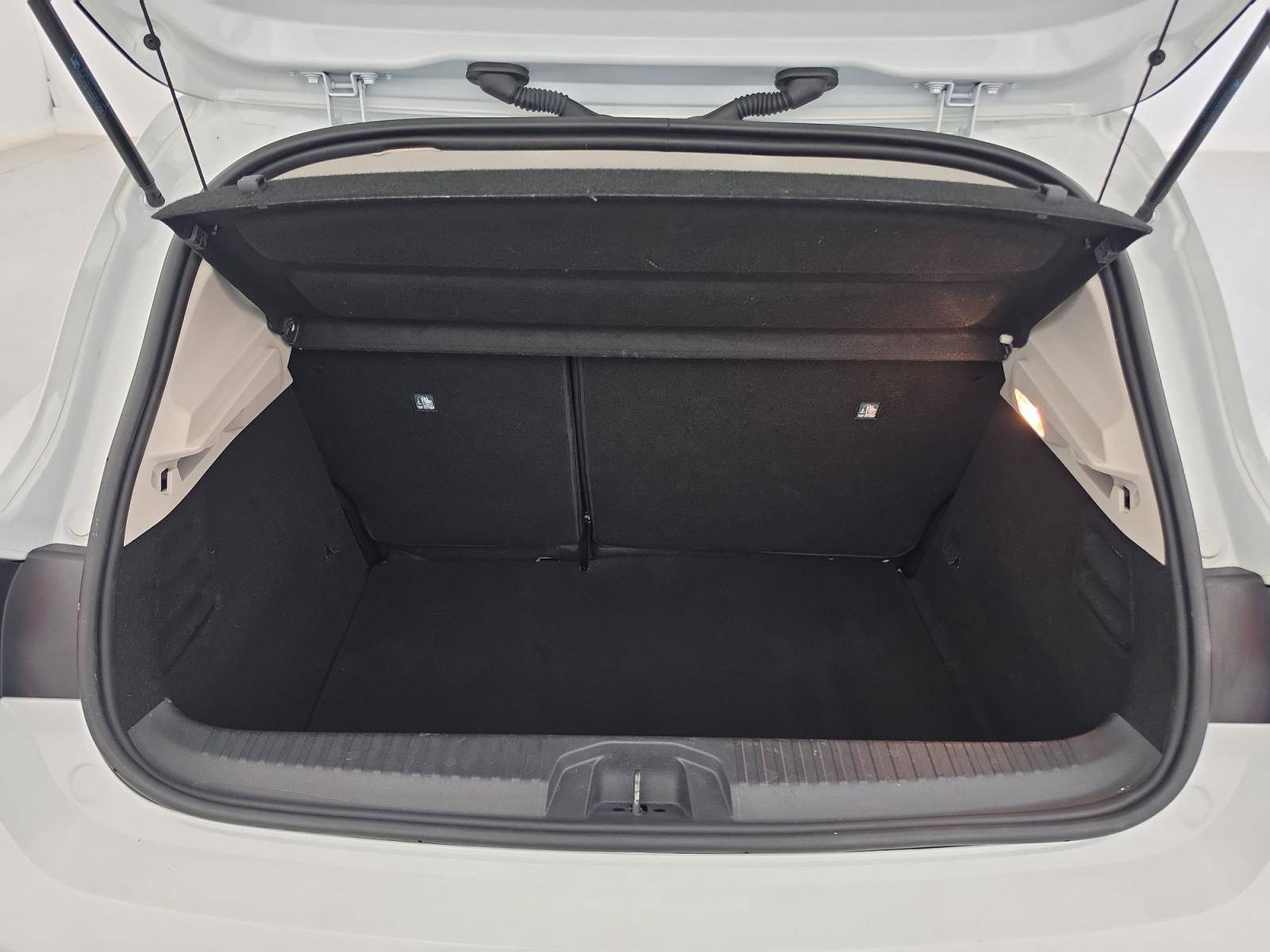 Vente en ligne Renault Clio 5 Clio TCe 90 - 21N au prix de 12 490 €