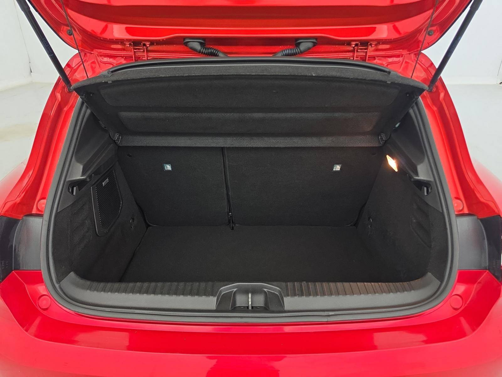 Vente en ligne Renault Clio 5 Clio E-Tech 140 au prix de 14 990 €